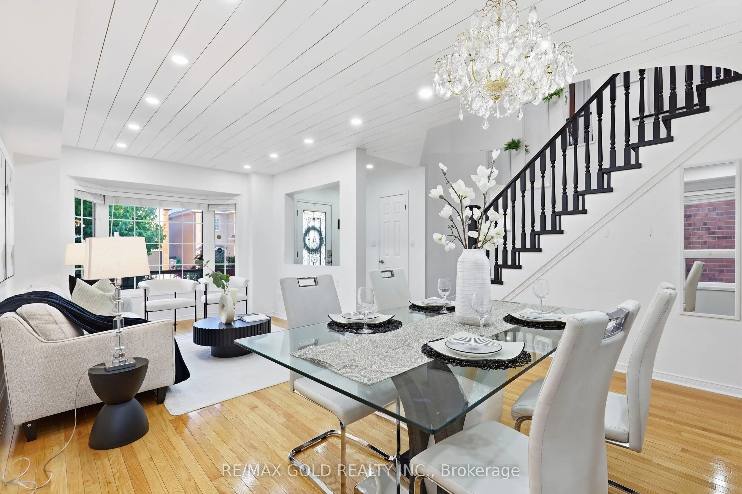 30 Schooner Drive