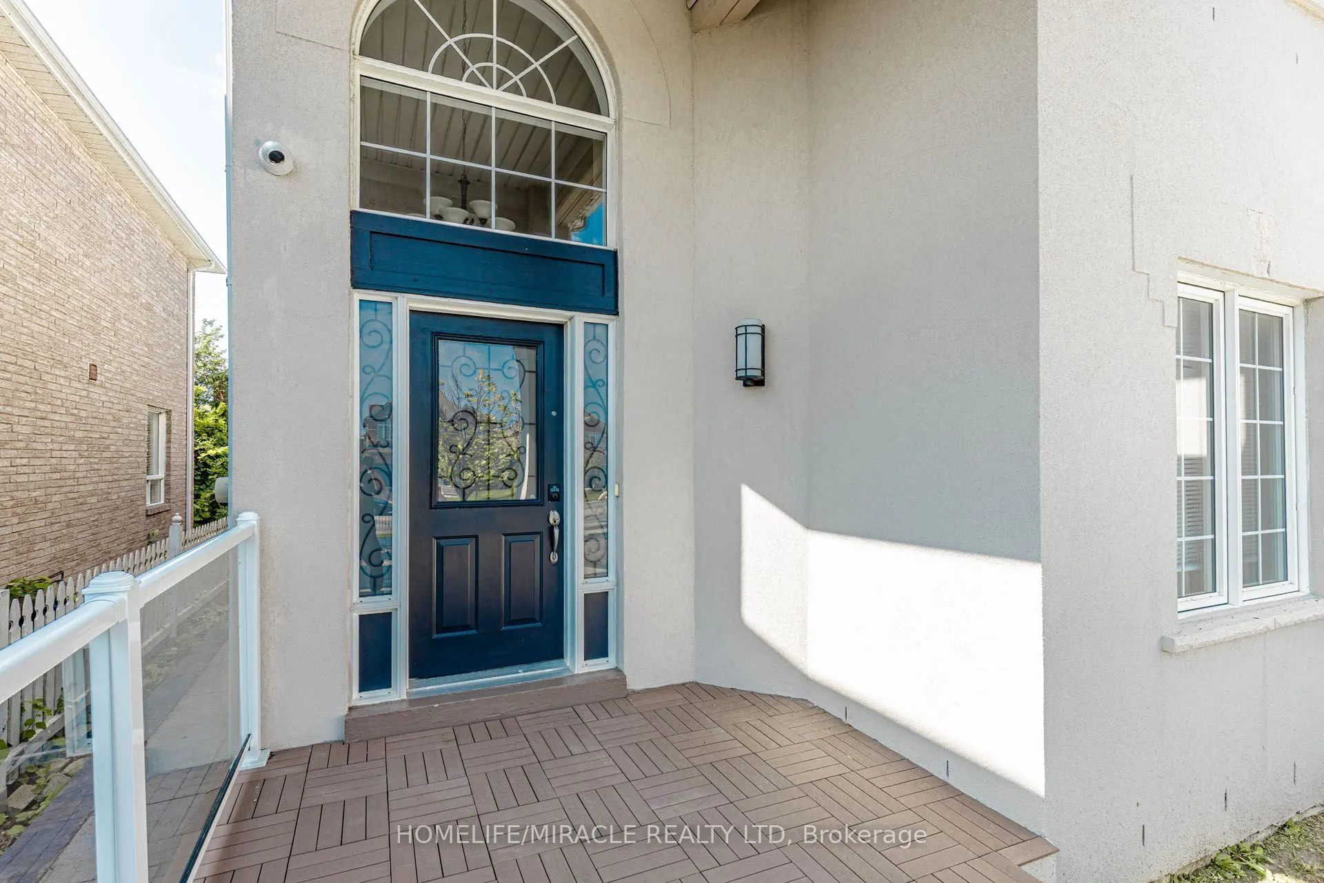 955 Bristol Road W
