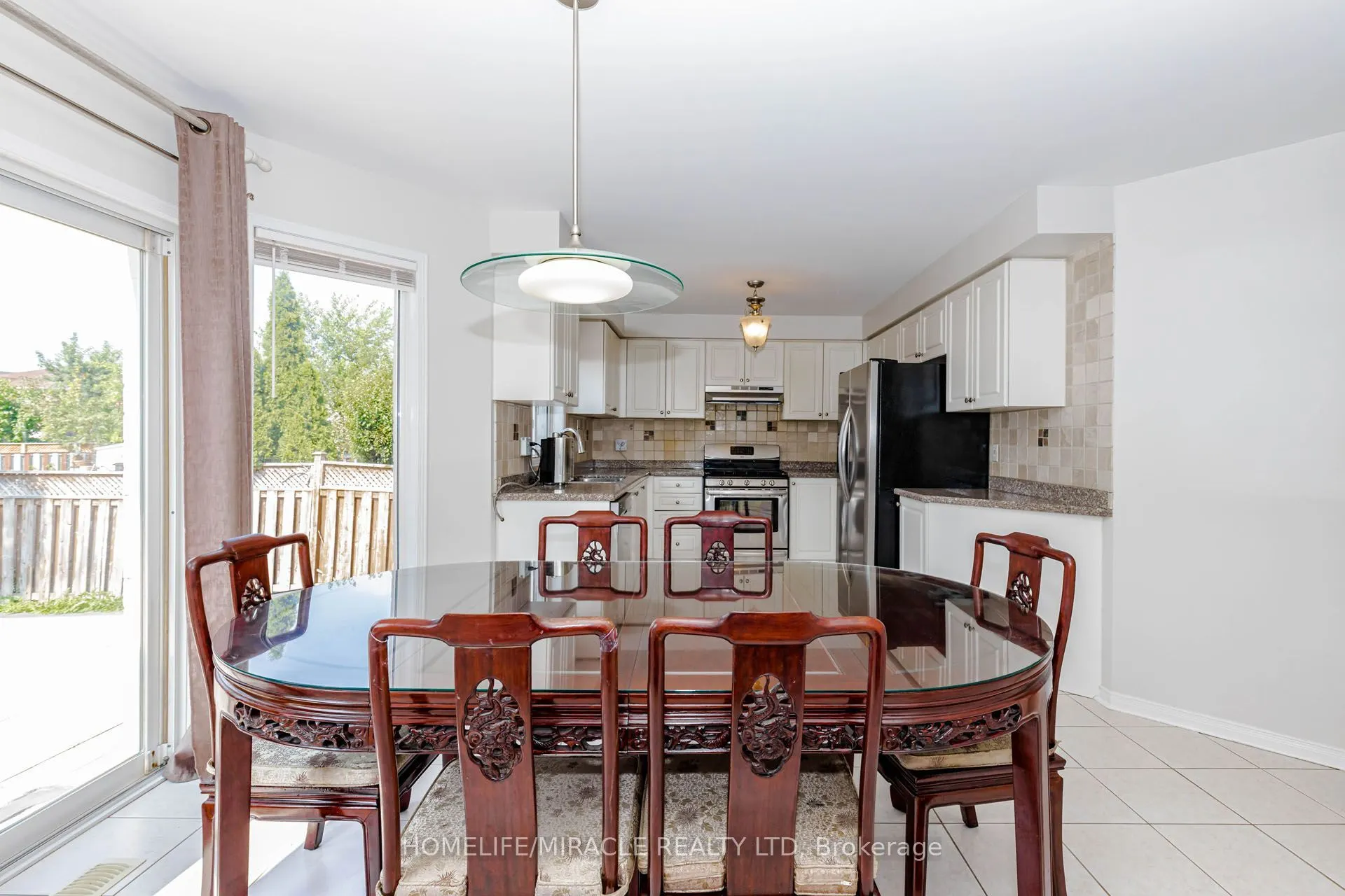 955 Bristol Road W
