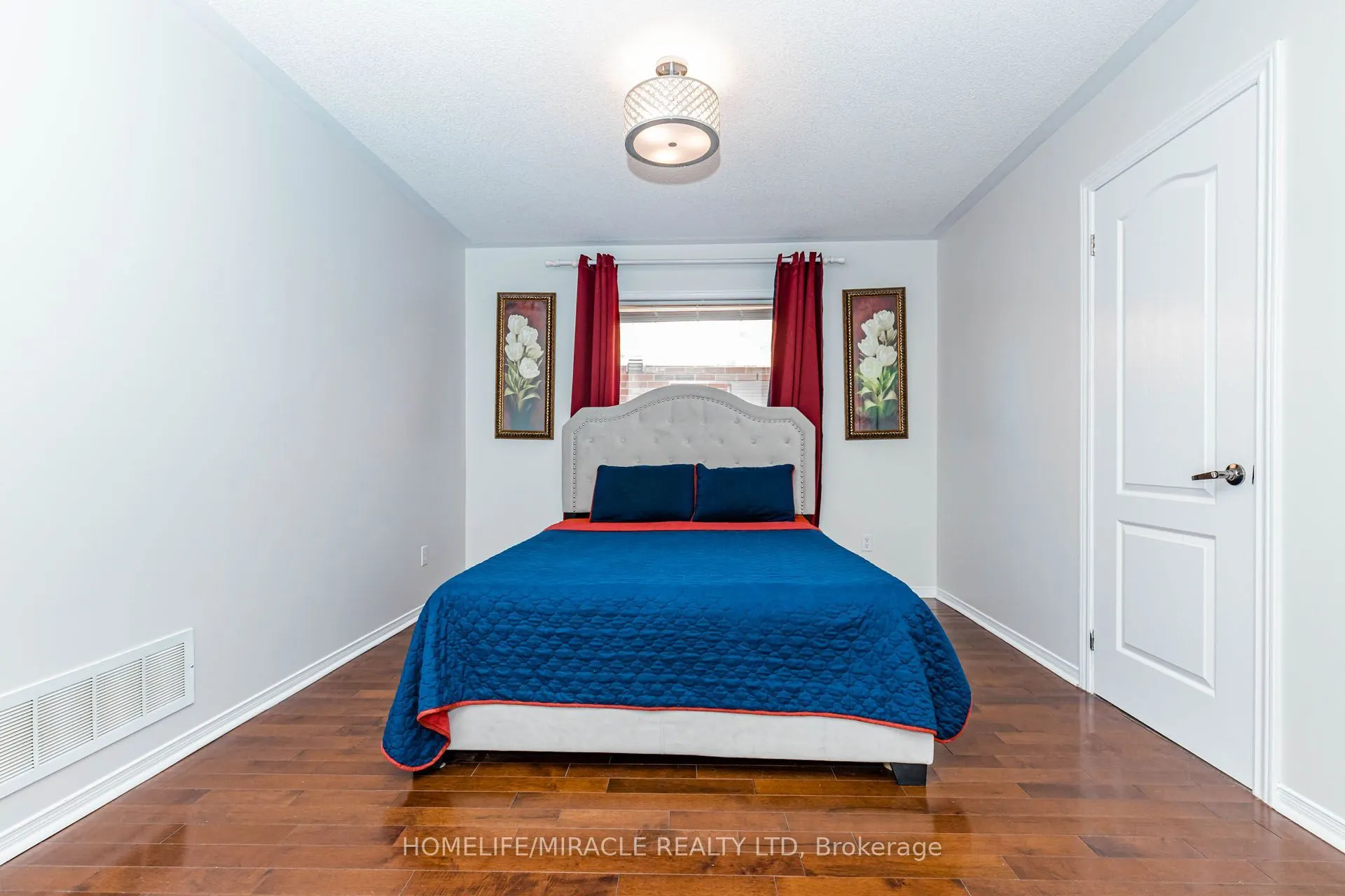 955 Bristol Road W