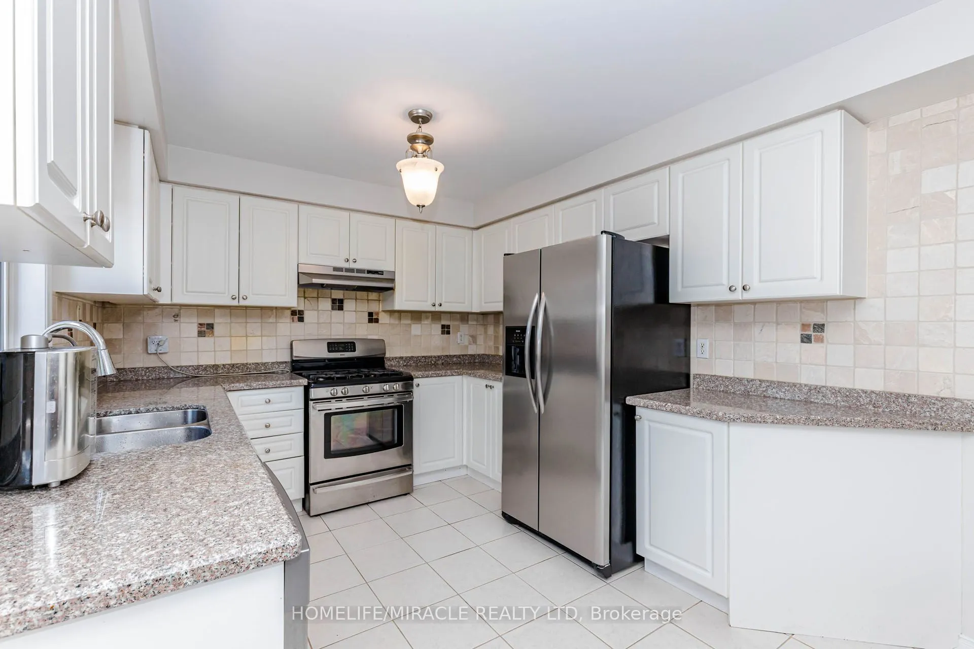955 Bristol Road W