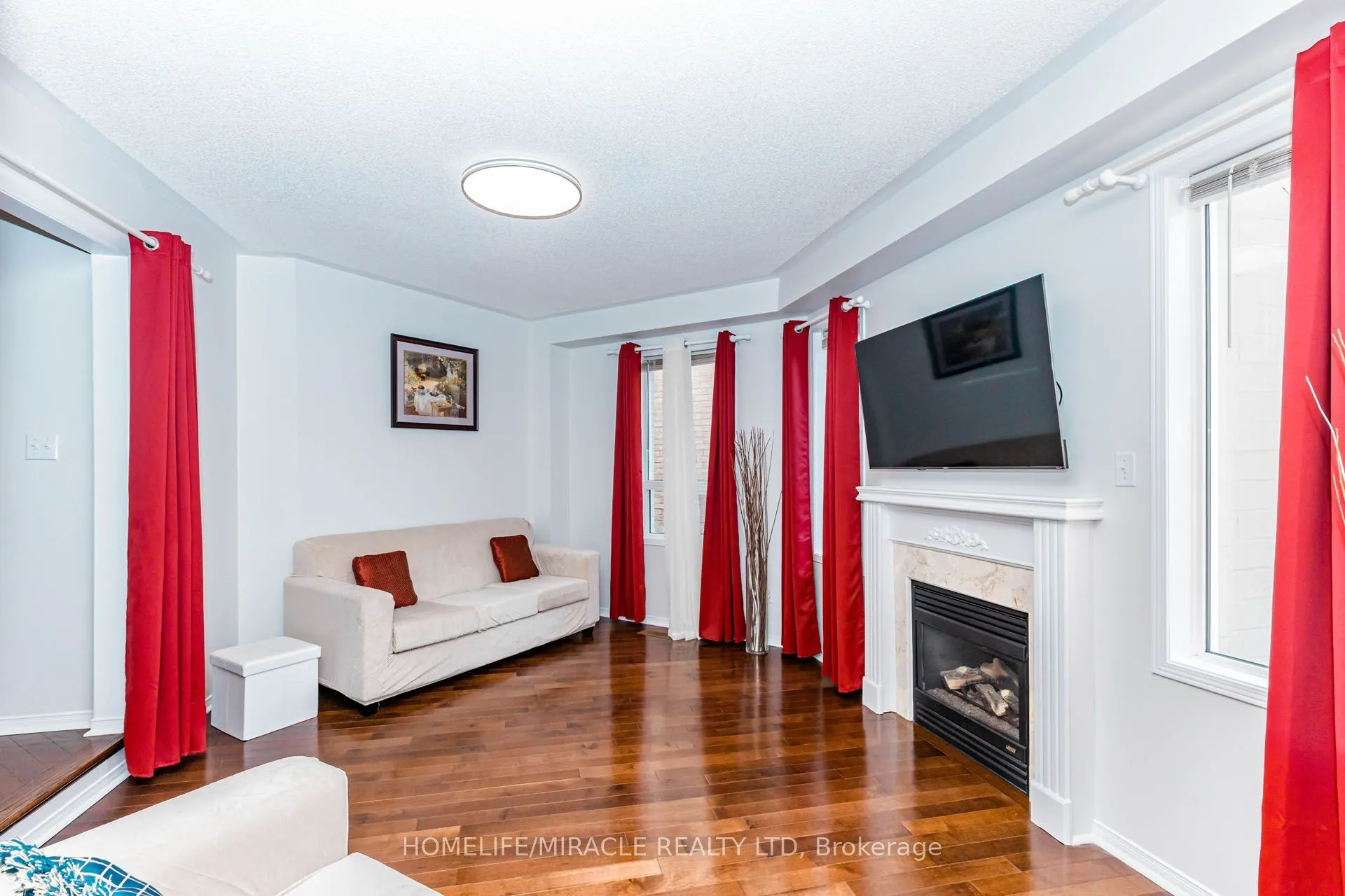 955 Bristol Road W