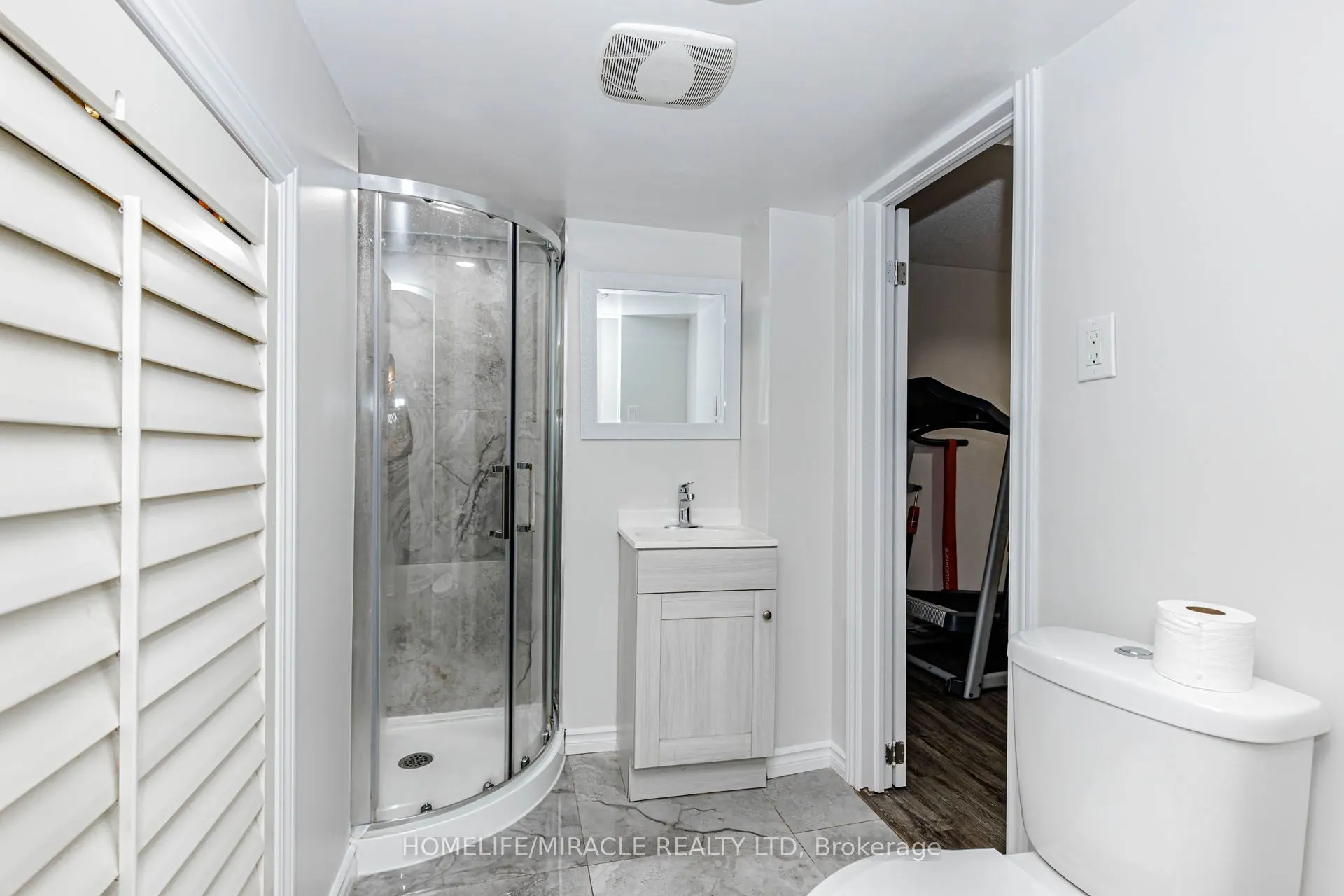 955 Bristol Road W