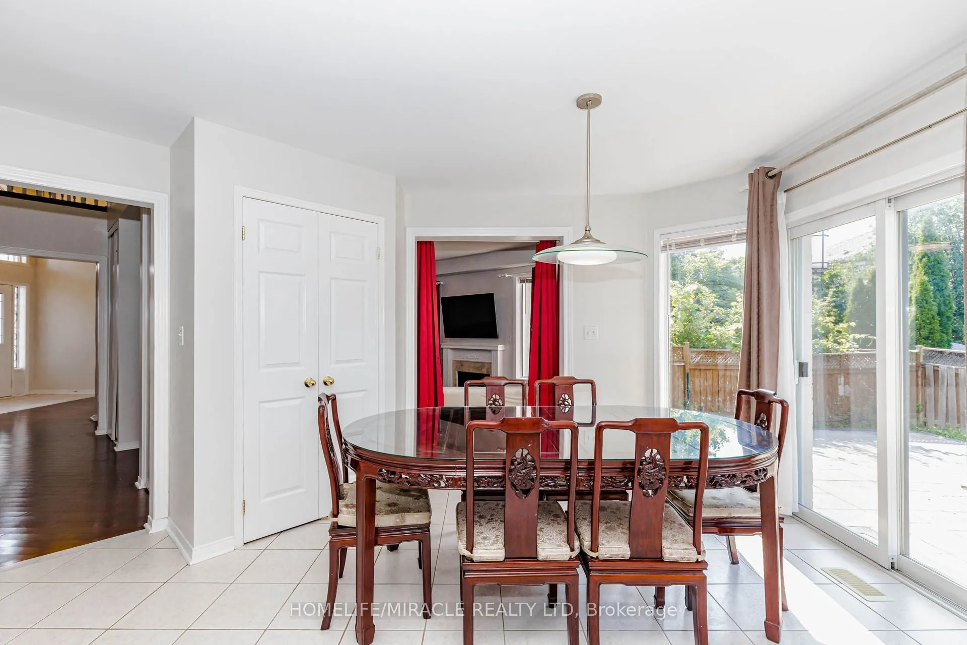 955 Bristol Road W