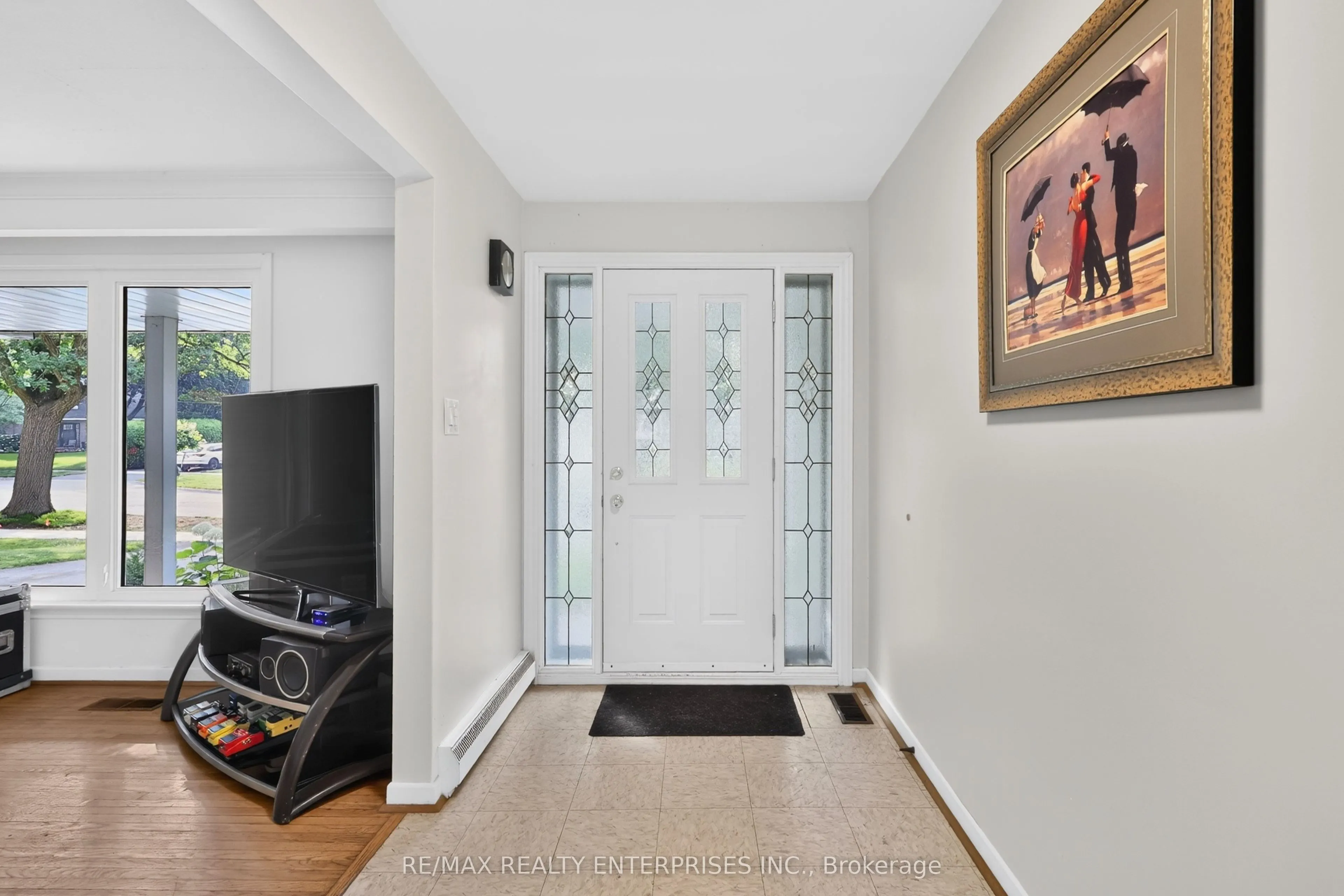 975 Cresthampton Lane