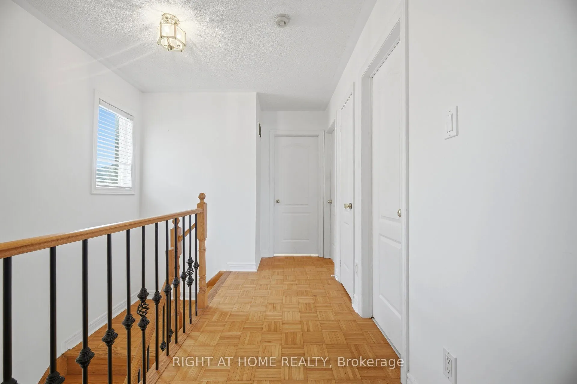 8 Richelieu Court