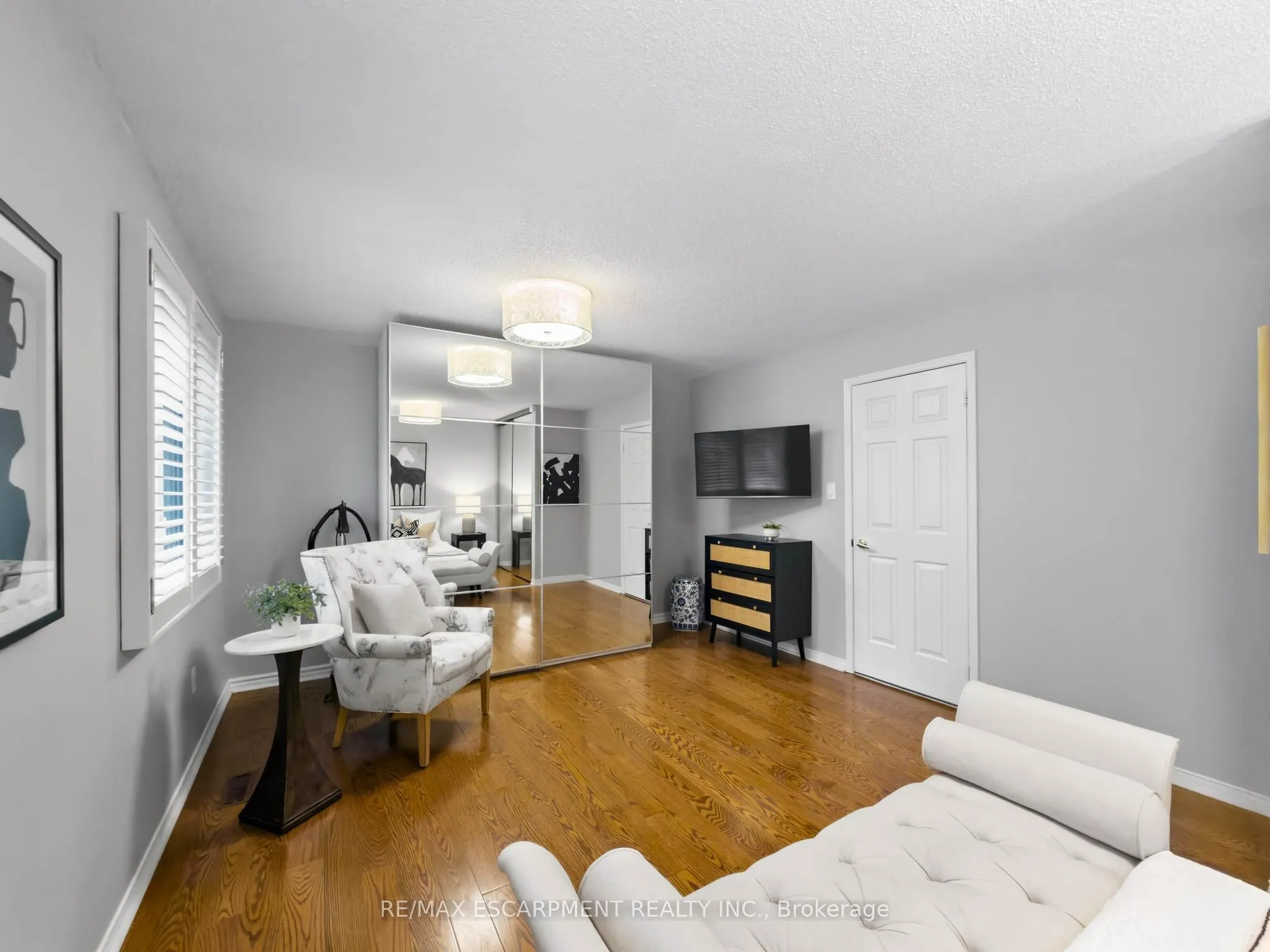 45 Tradewind Drive