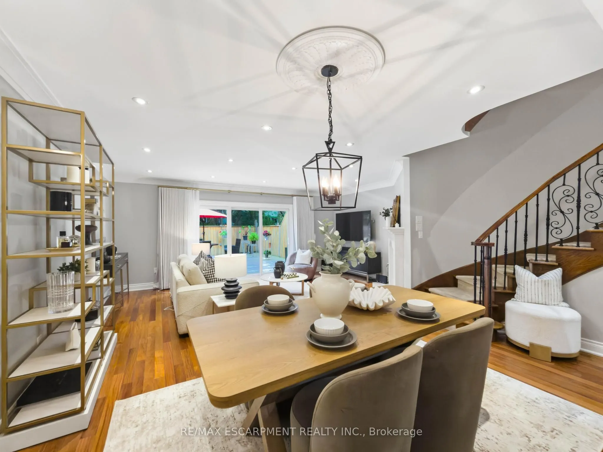 45 Tradewind Drive