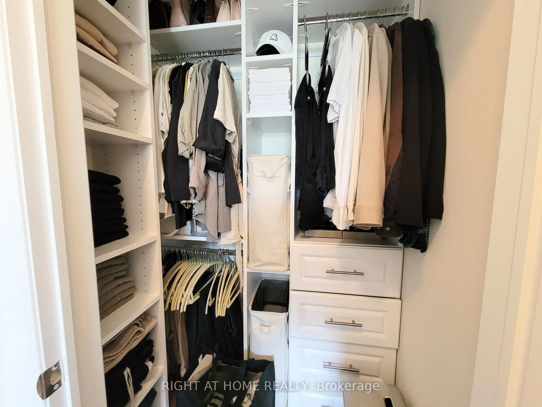 3170 Erin Mills Parkway #236