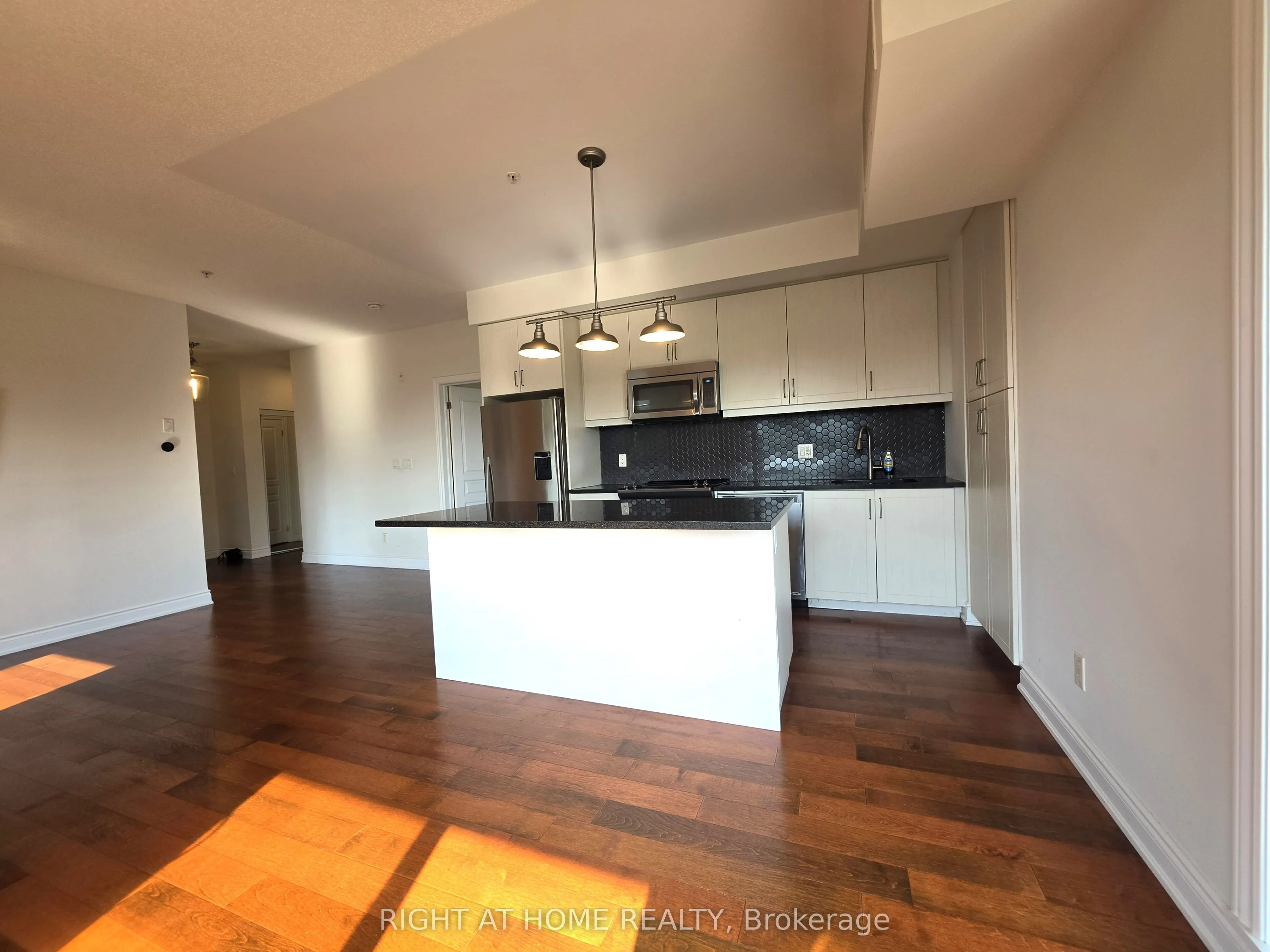 3170 Erin Mills Parkway #236