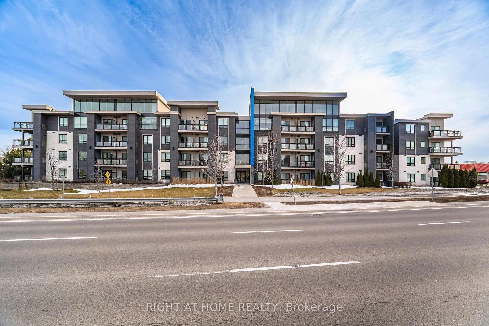 3170 Erin Mills Parkway #236