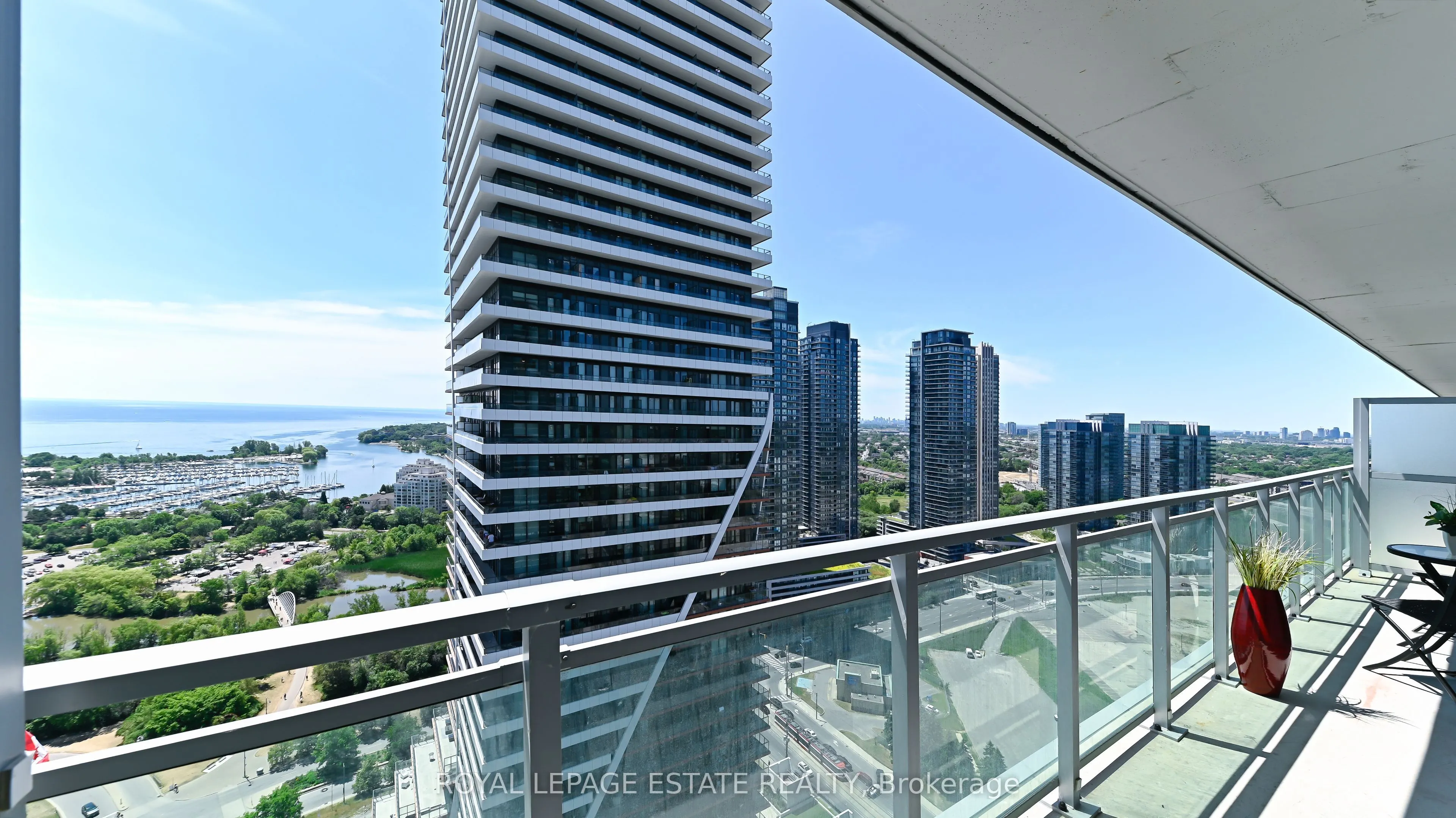 33 Shore Breeze Drive #2901