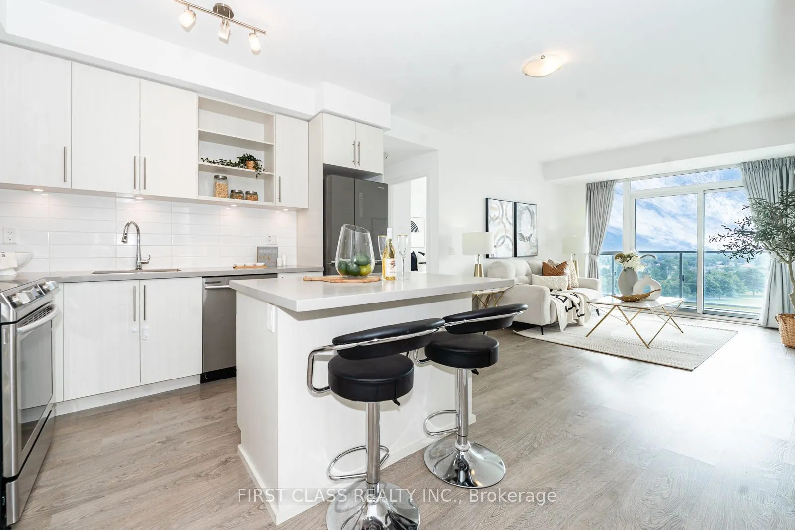 4699 Glen Erin Drive #605
