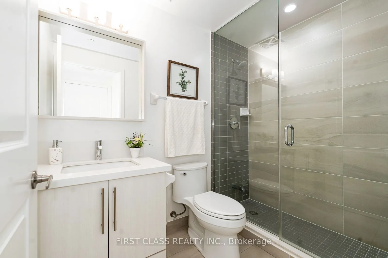 4699 Glen Erin Drive #605