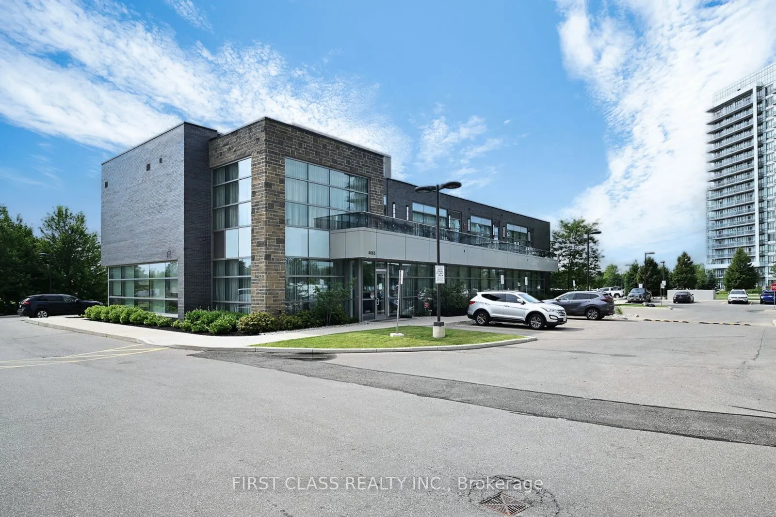 4699 Glen Erin Drive #605