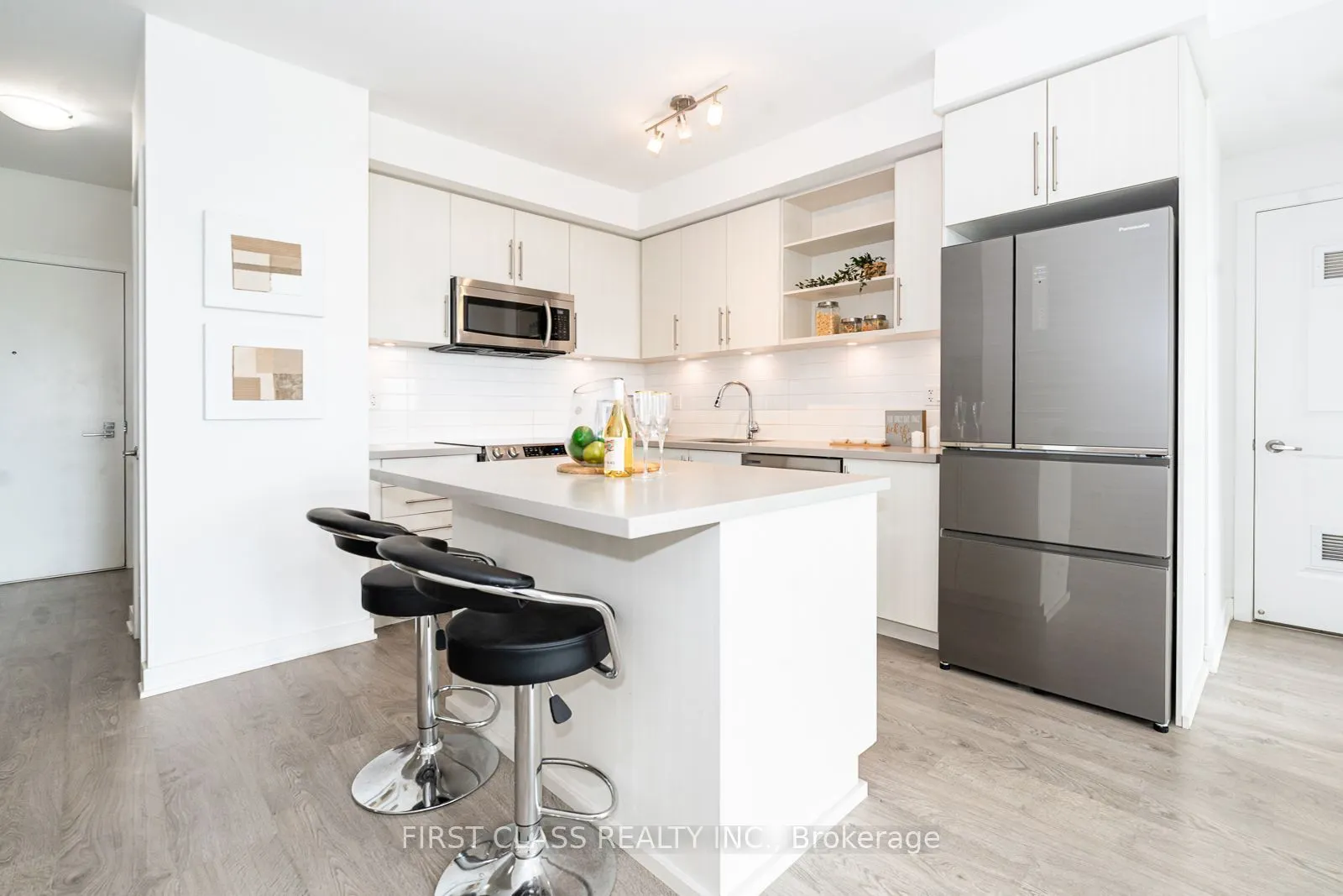 4699 Glen Erin Drive #605