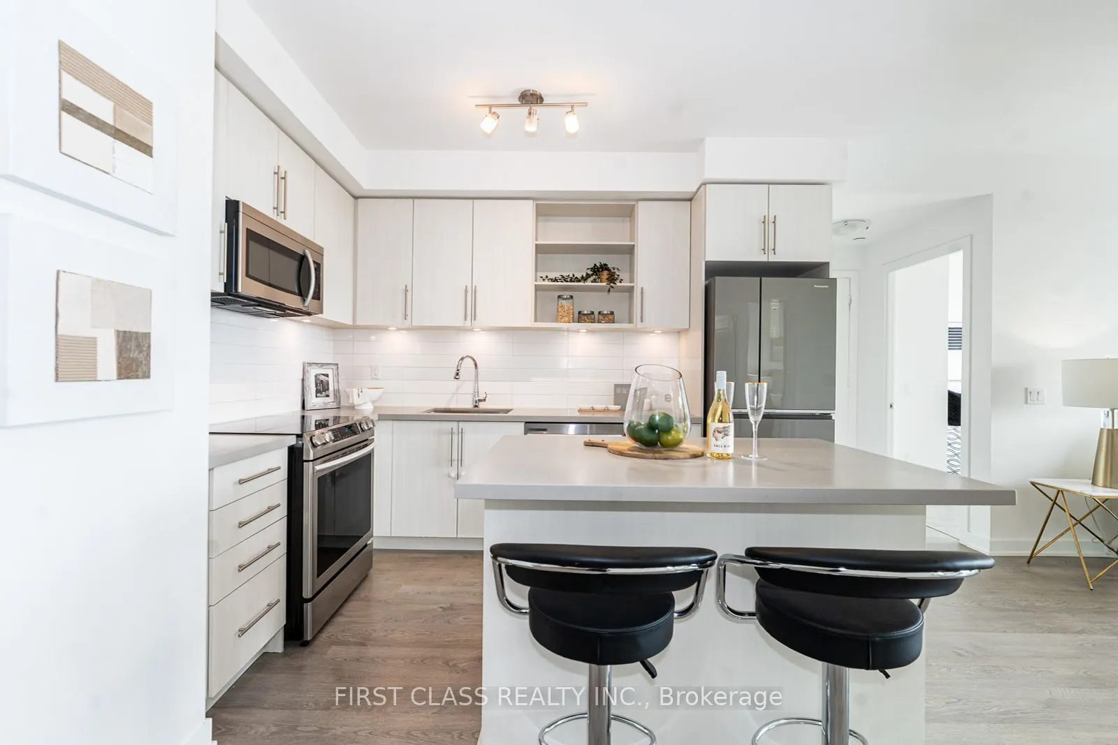 4699 Glen Erin Drive #605