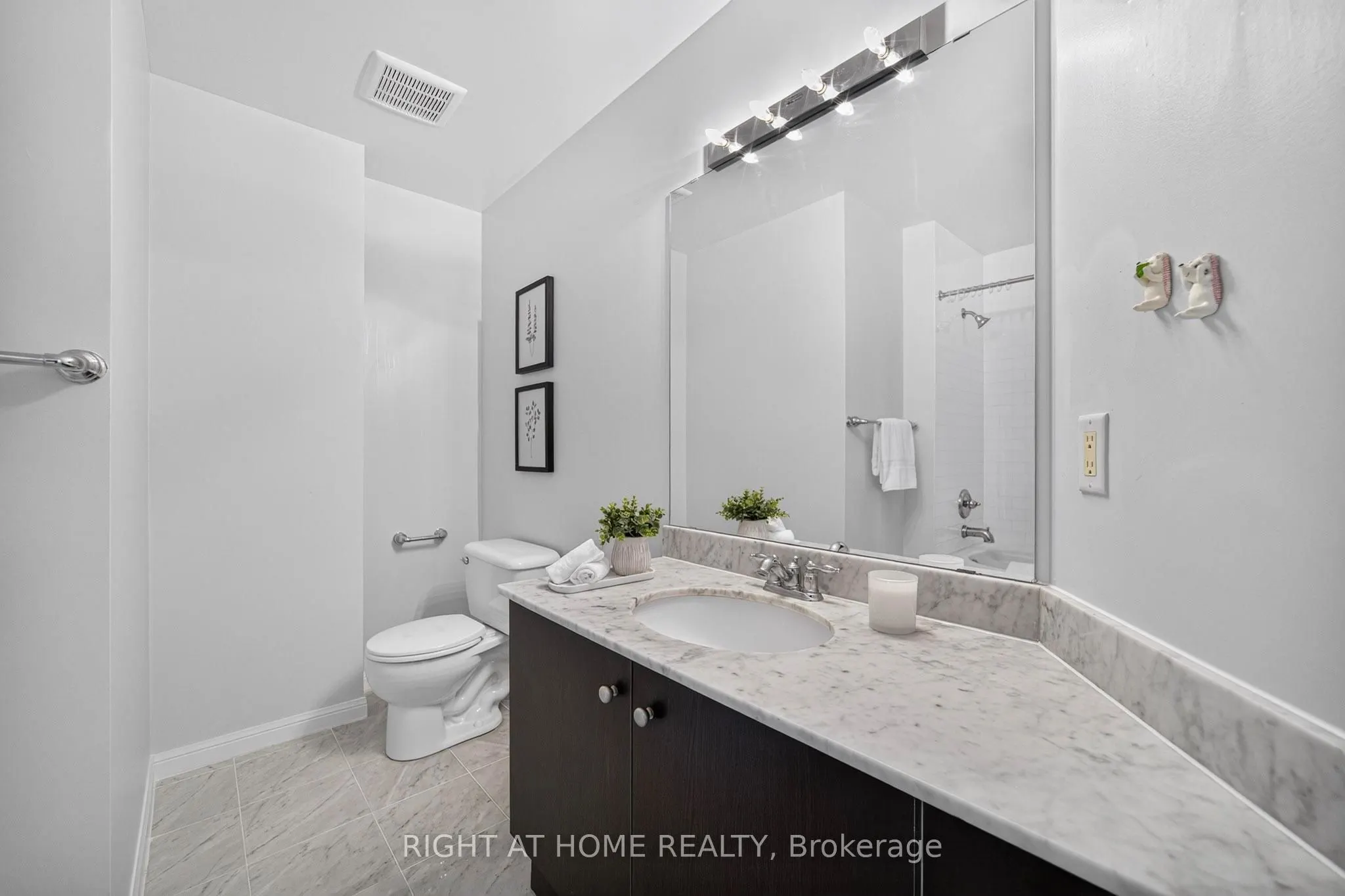 15 Windermere Avenue #2201