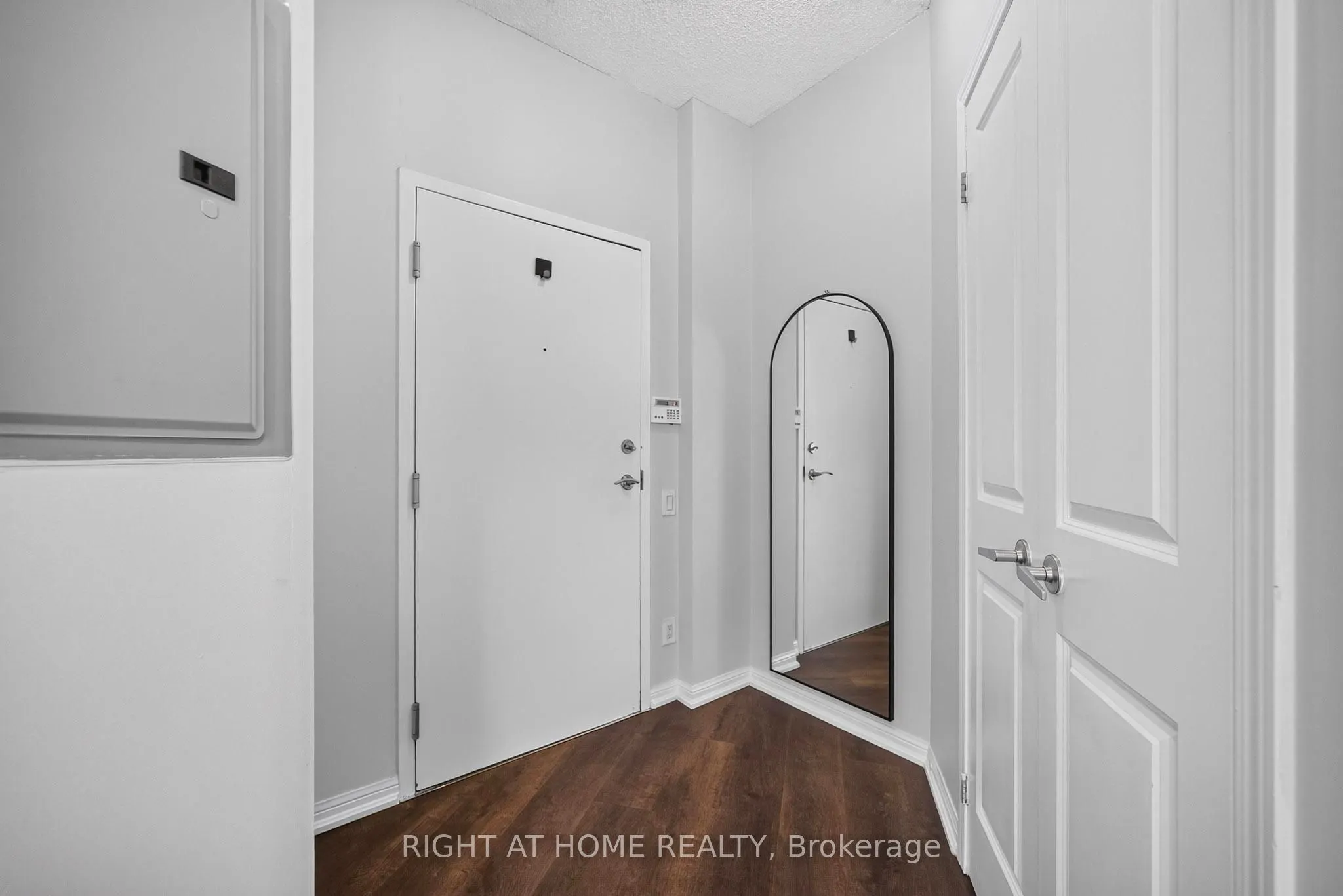 15 Windermere Avenue #2201