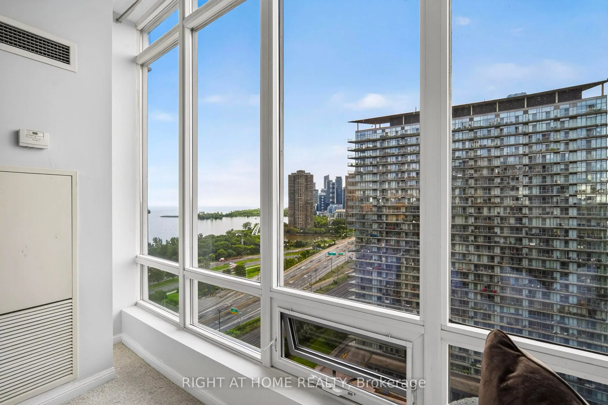 15 Windermere Avenue #2201