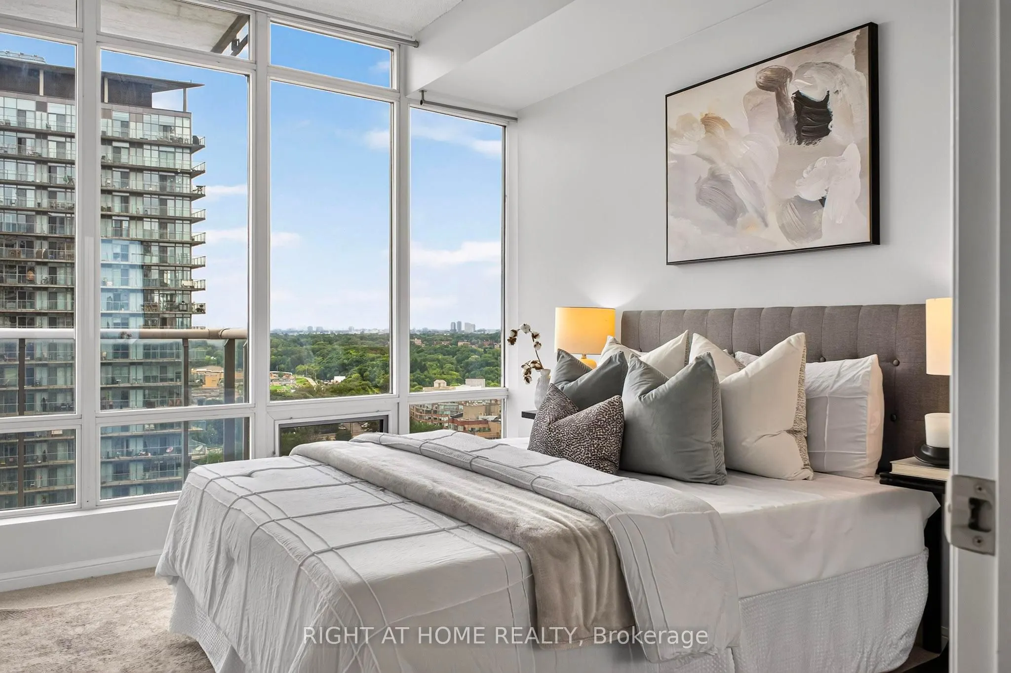 15 Windermere Avenue #2201