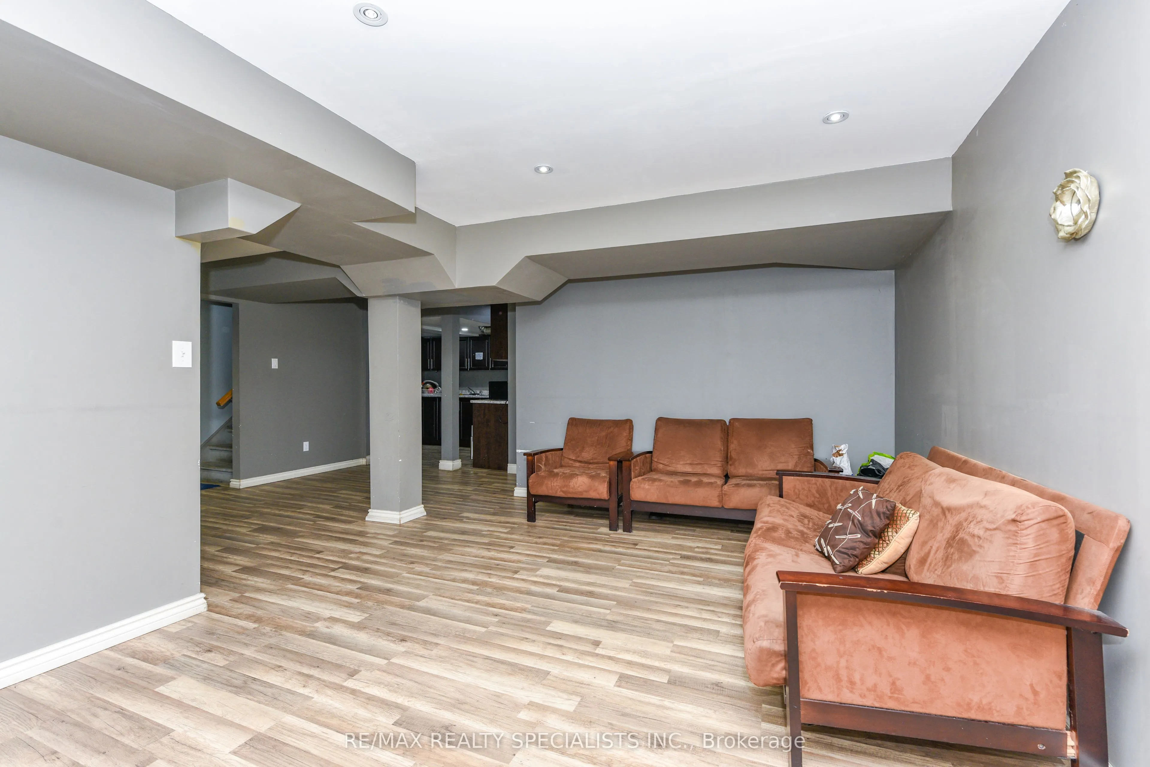 41 Madronna Gardens