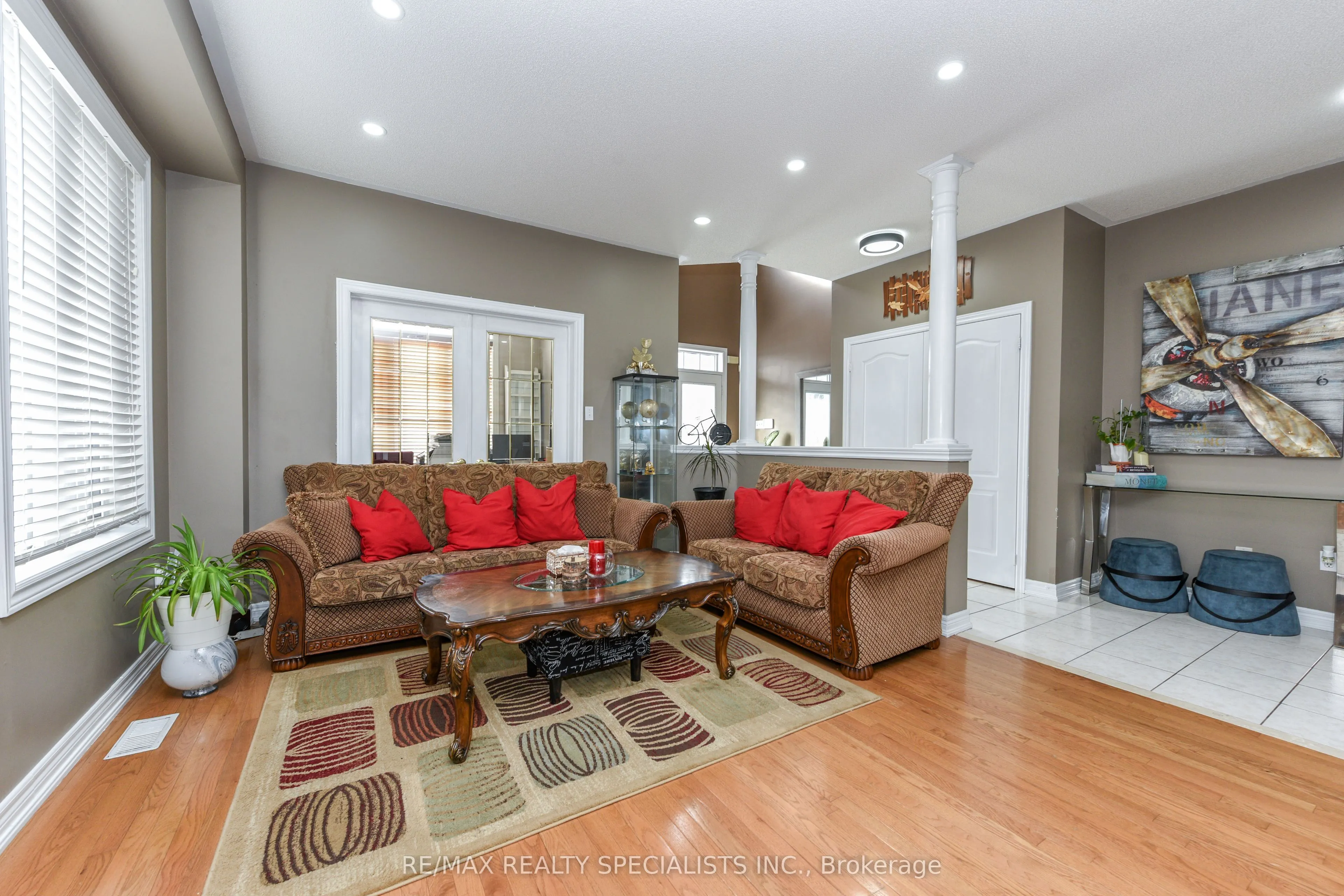41 Madronna Gardens