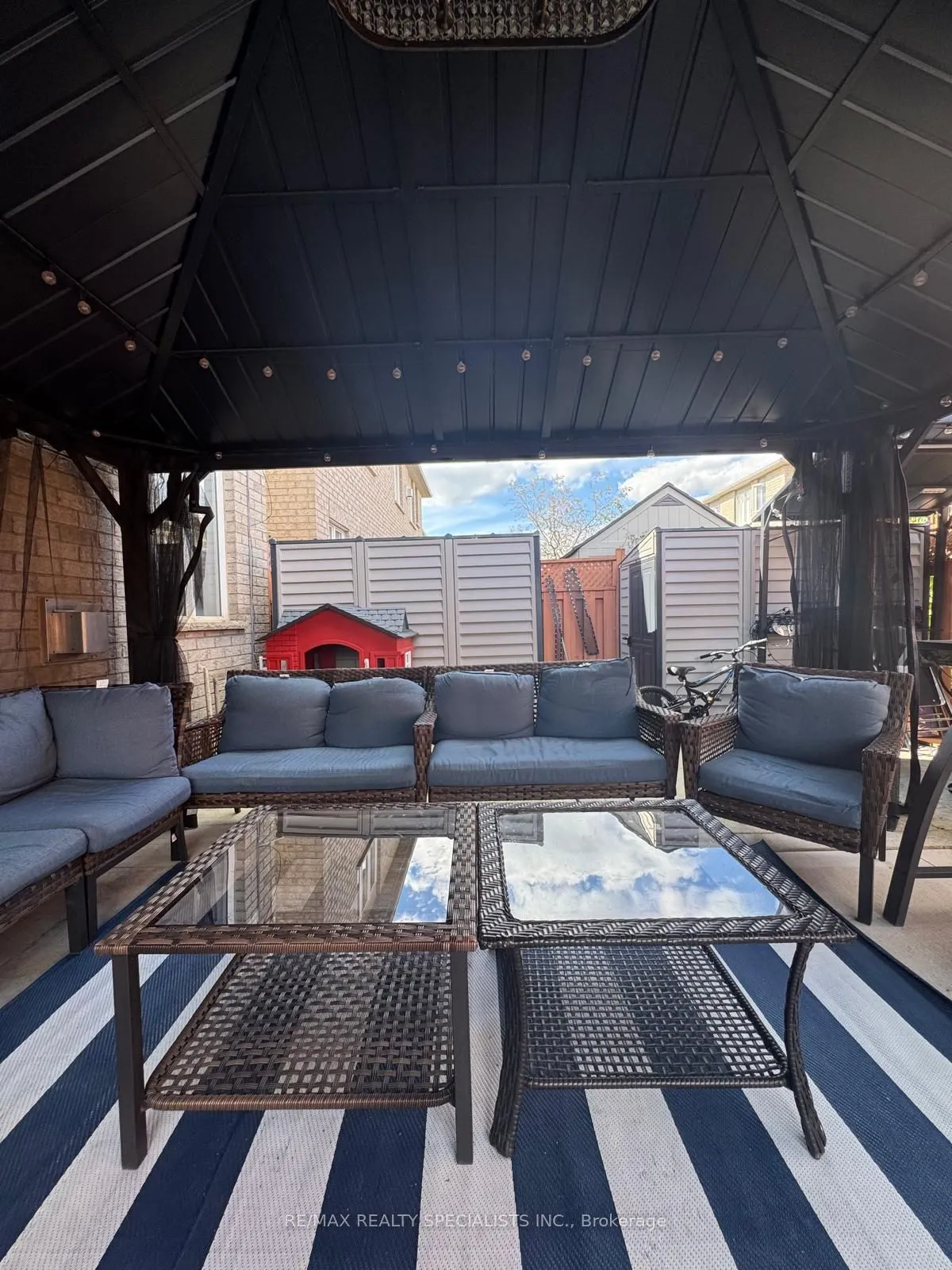 41 Madronna Gardens