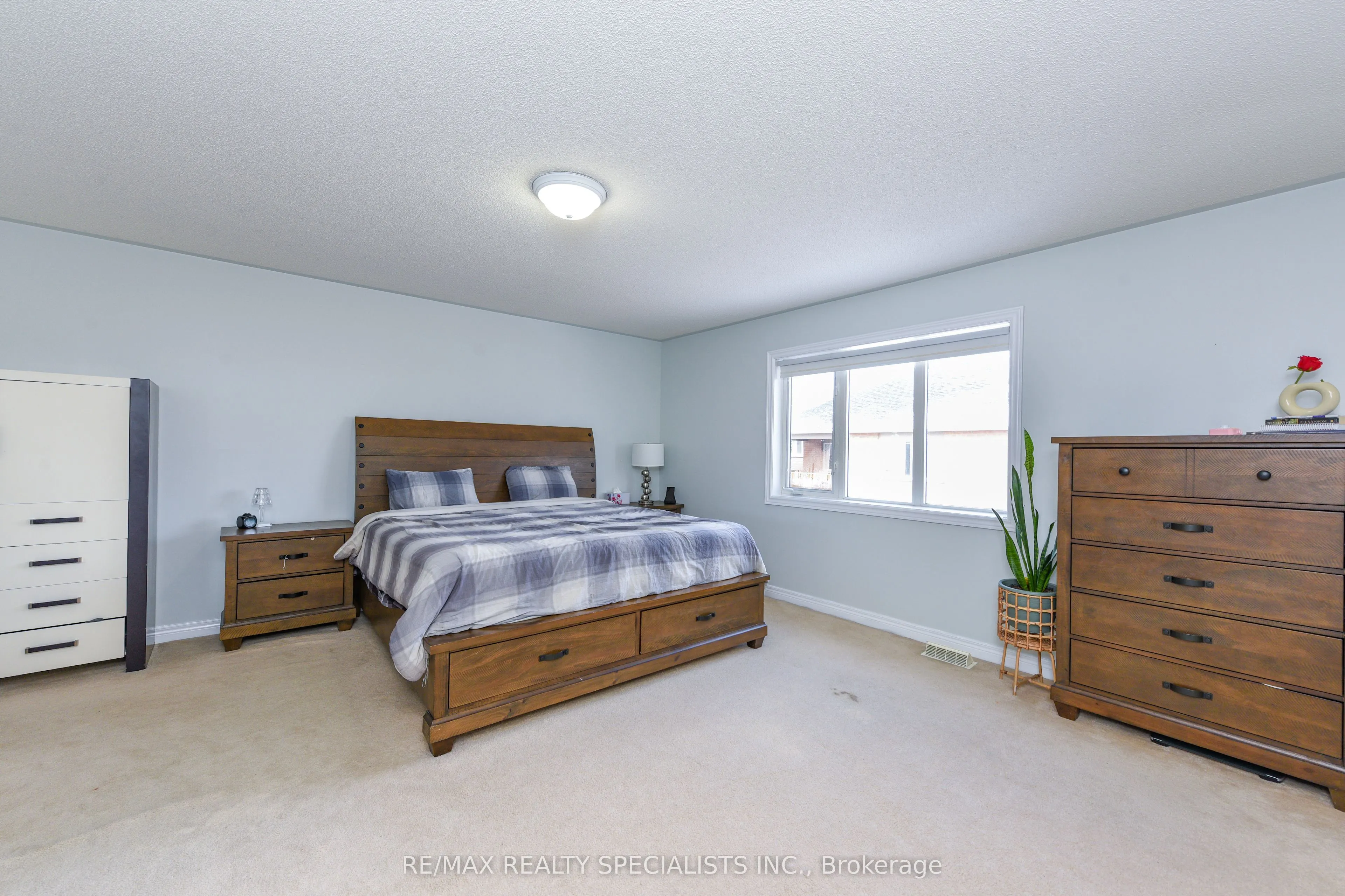 41 Madronna Gardens