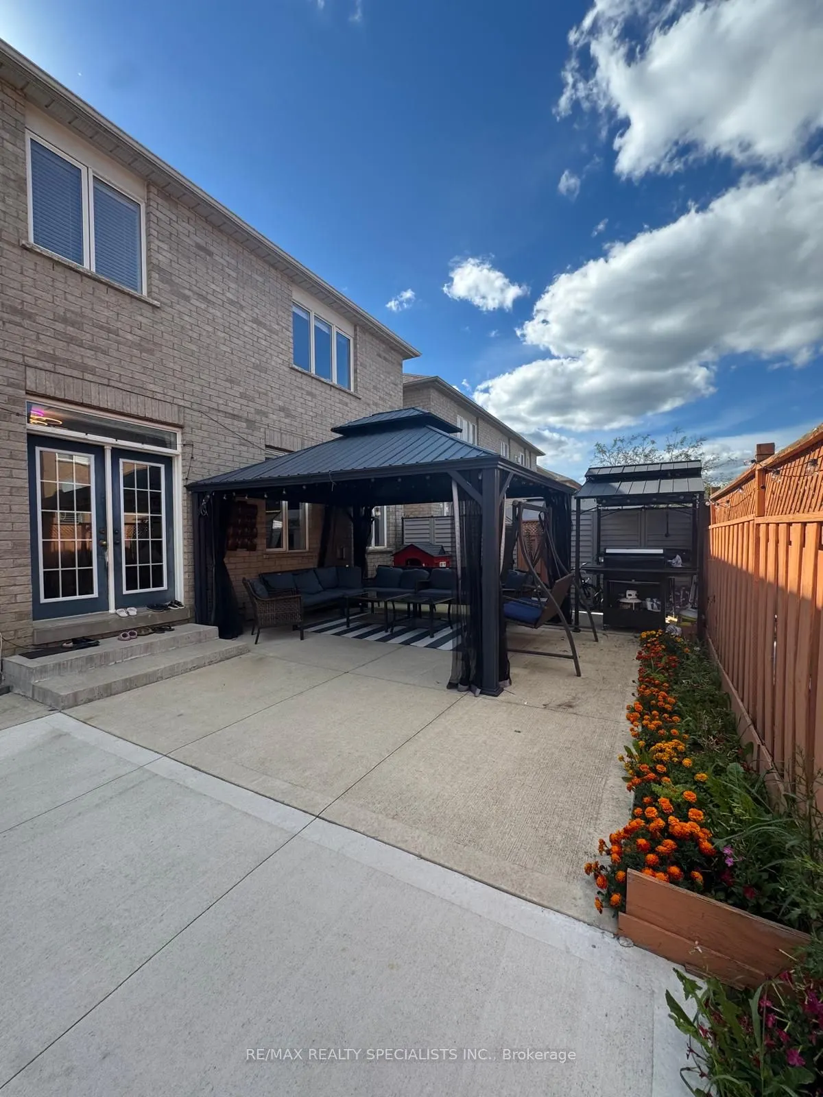 41 Madronna Gardens