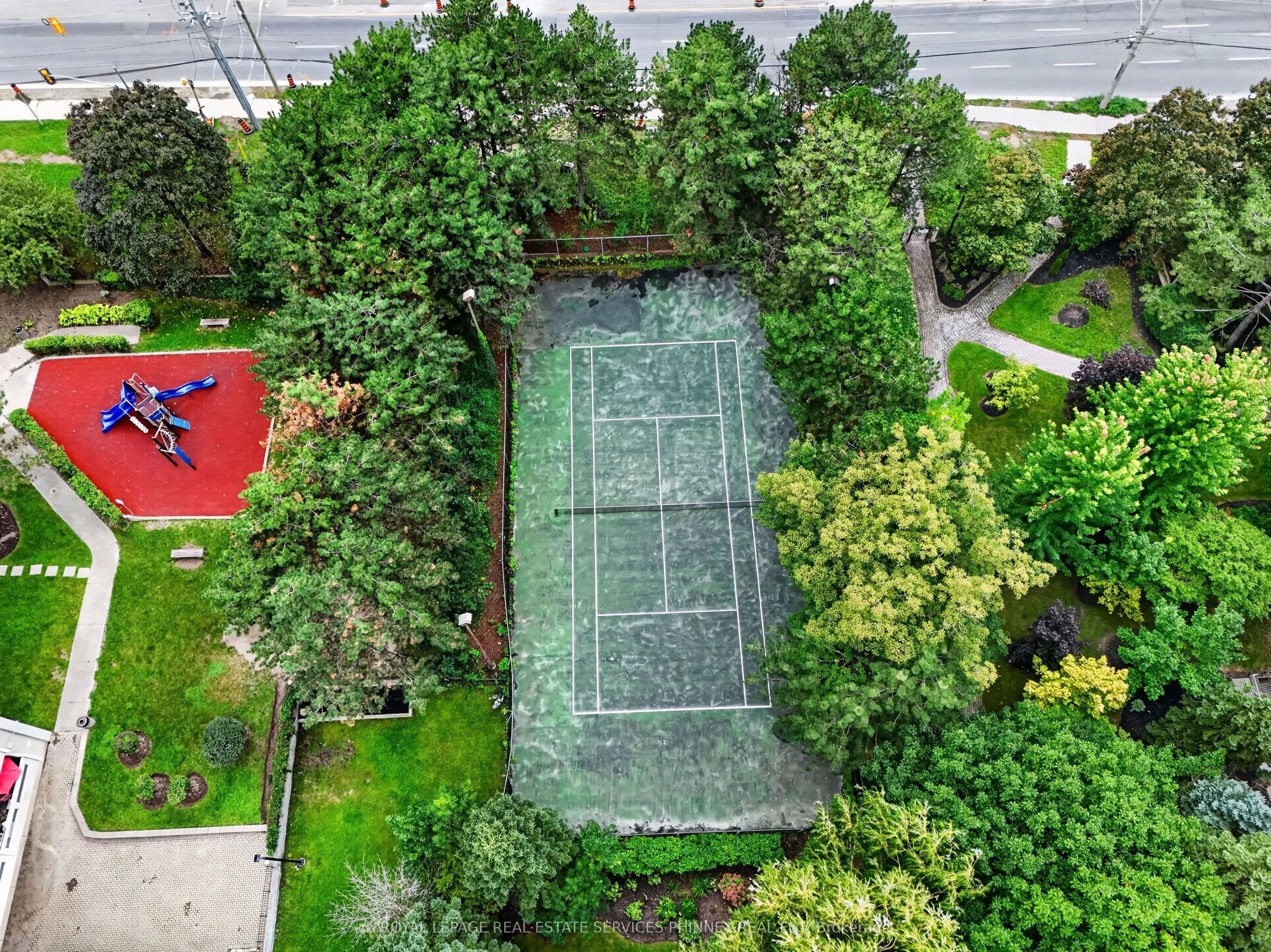3650 Kaneff Crescent #2801