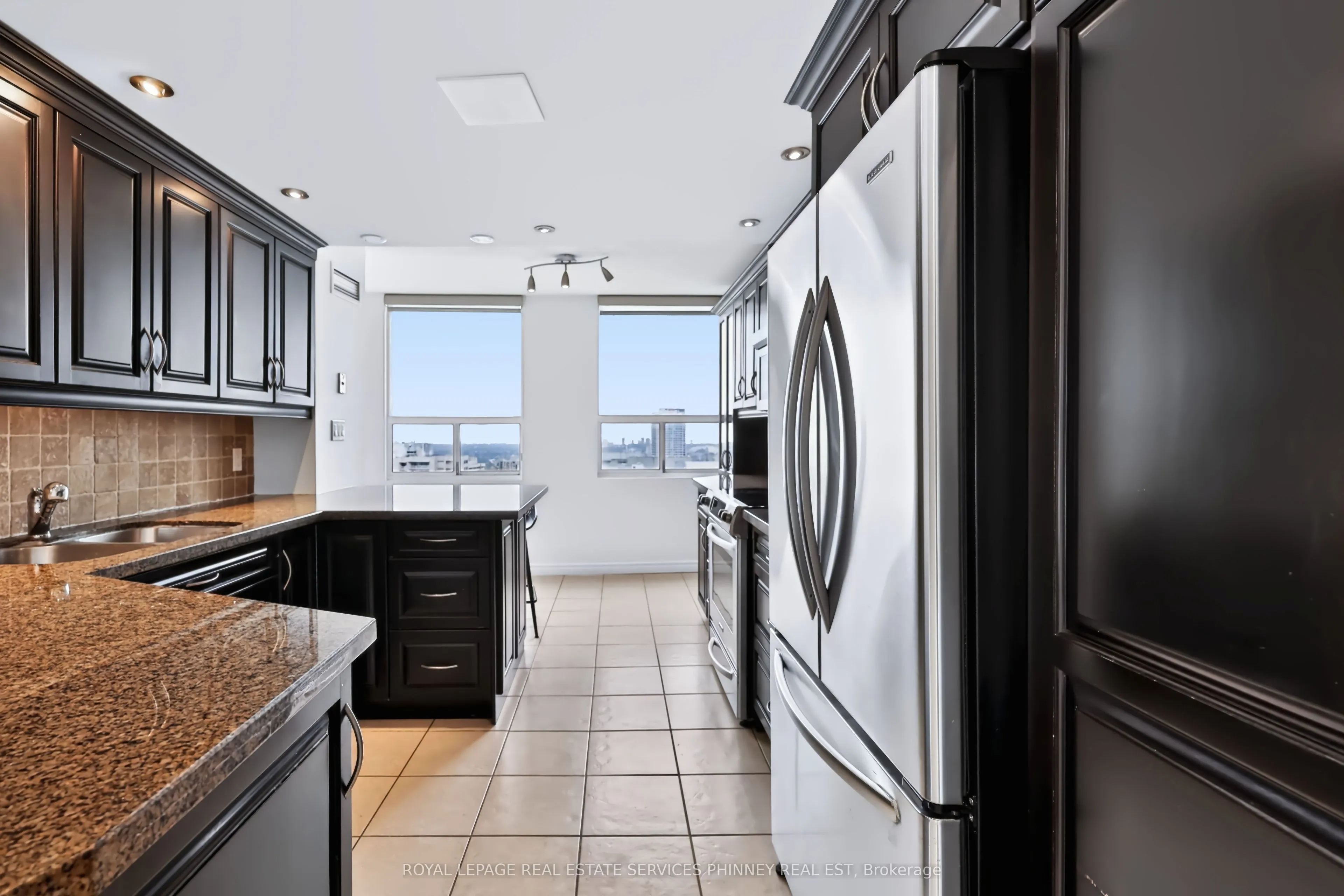 3650 Kaneff Crescent #2801