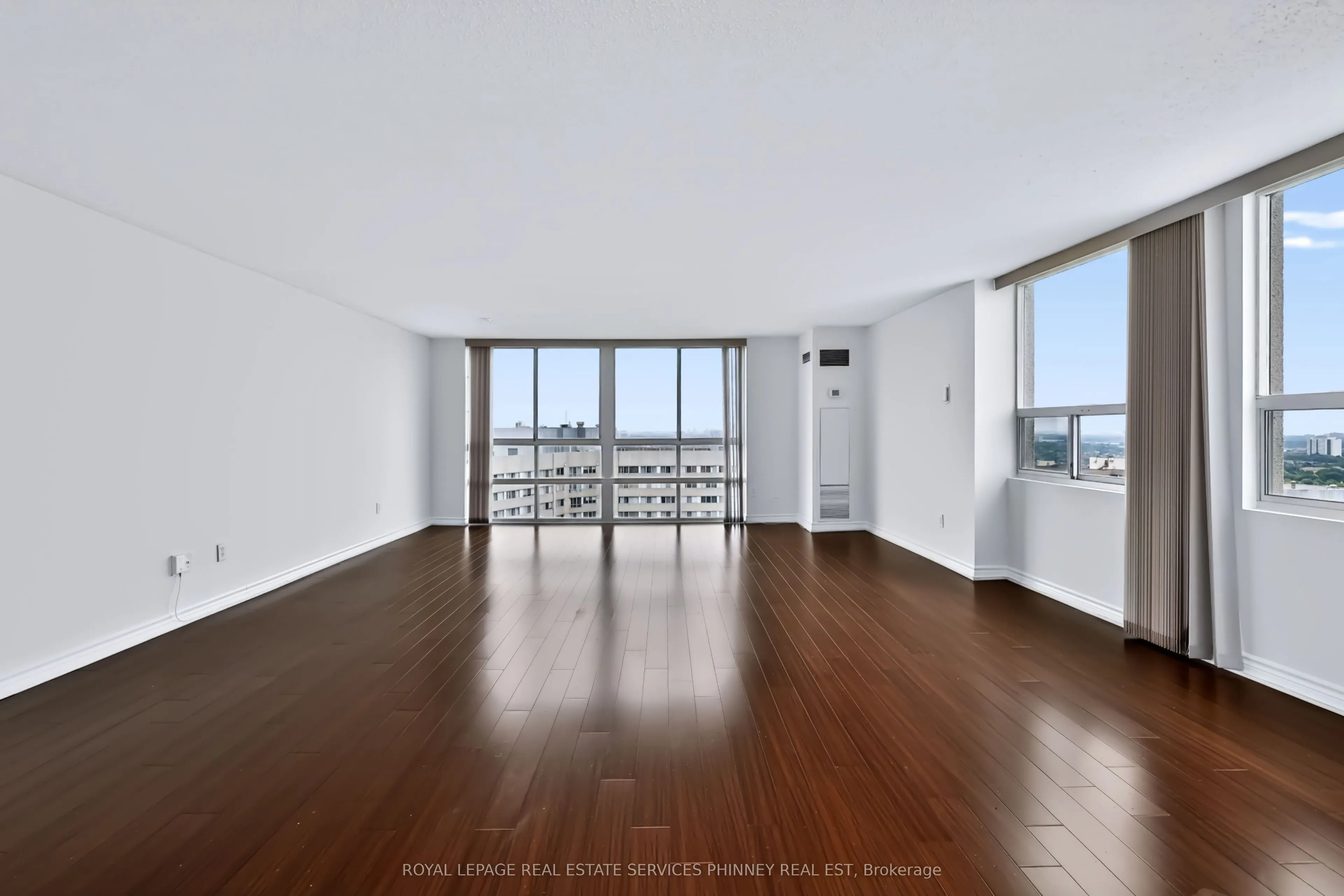 3650 Kaneff Crescent #2801