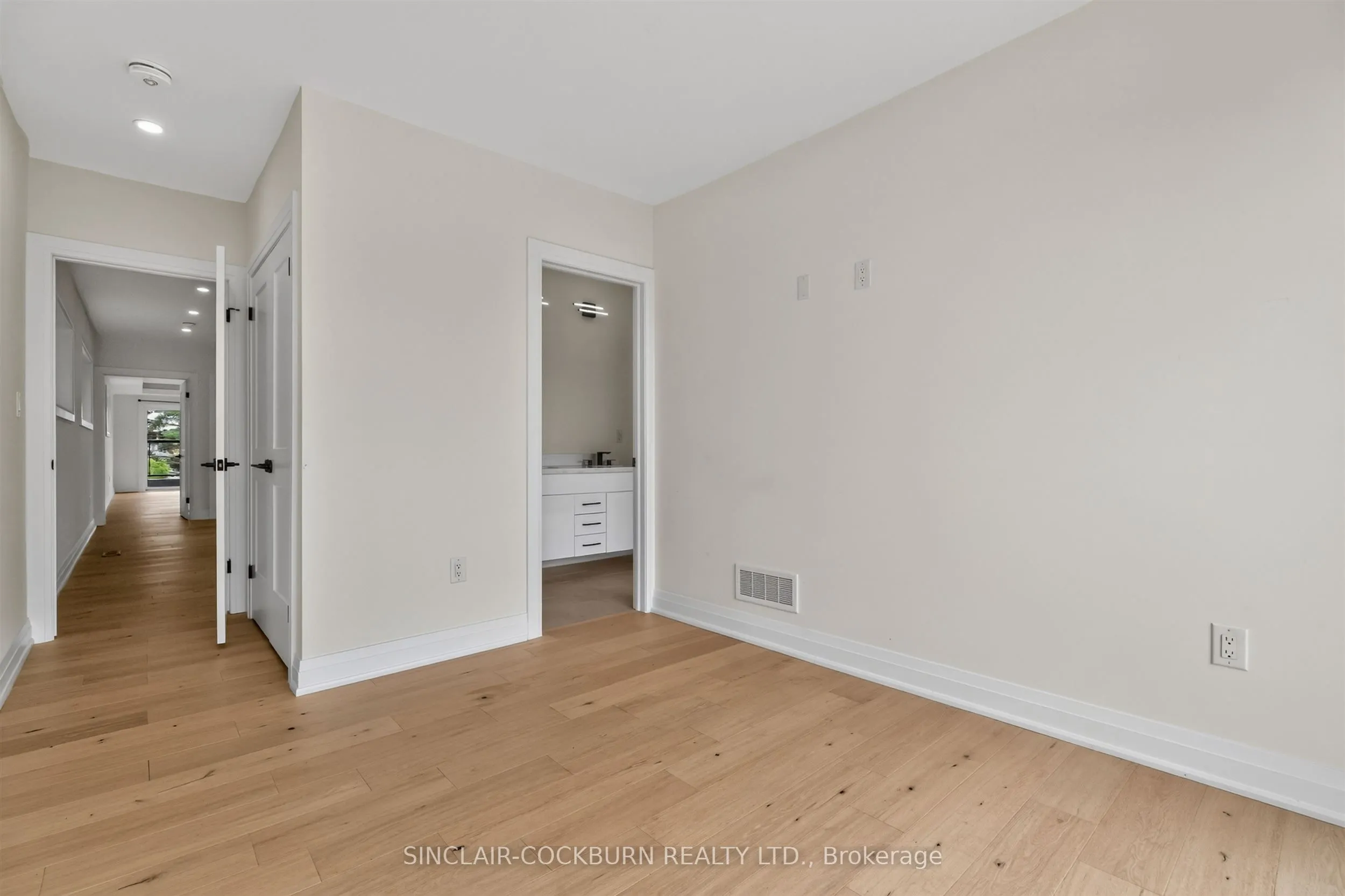 768 Montbeck Crescent