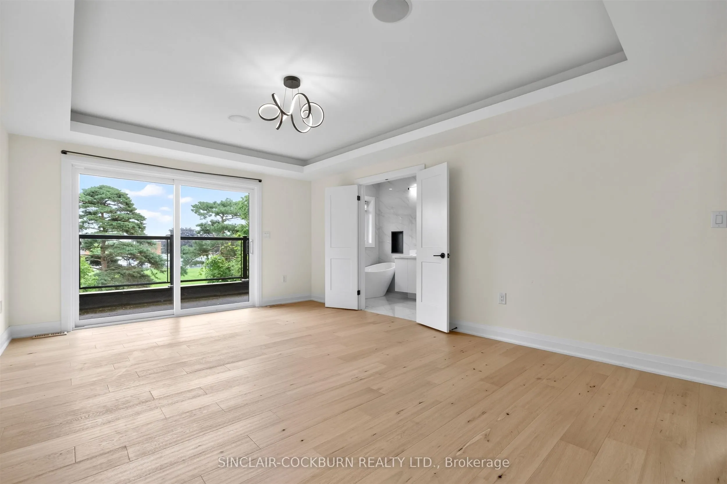 768 Montbeck Crescent