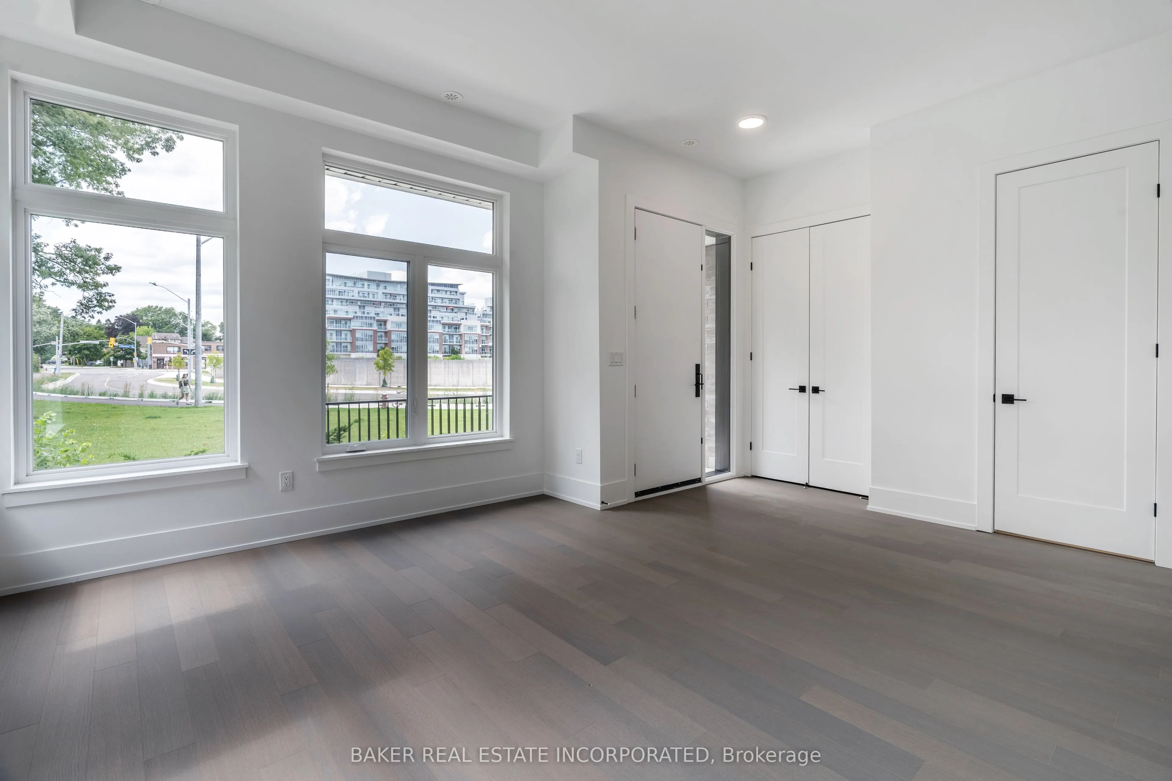 10 Lou Parsons Way #1