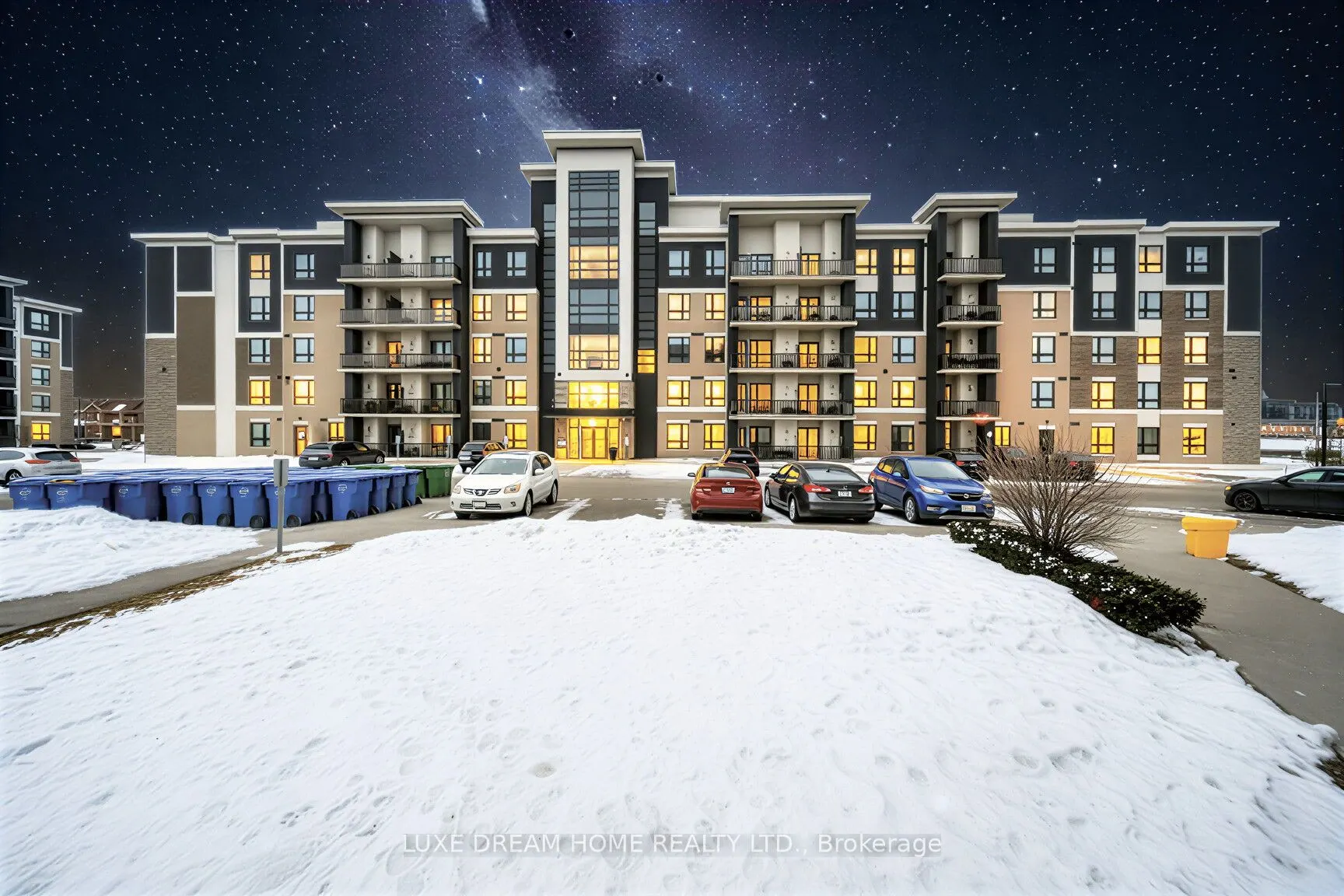 620 Sauve Street E #206