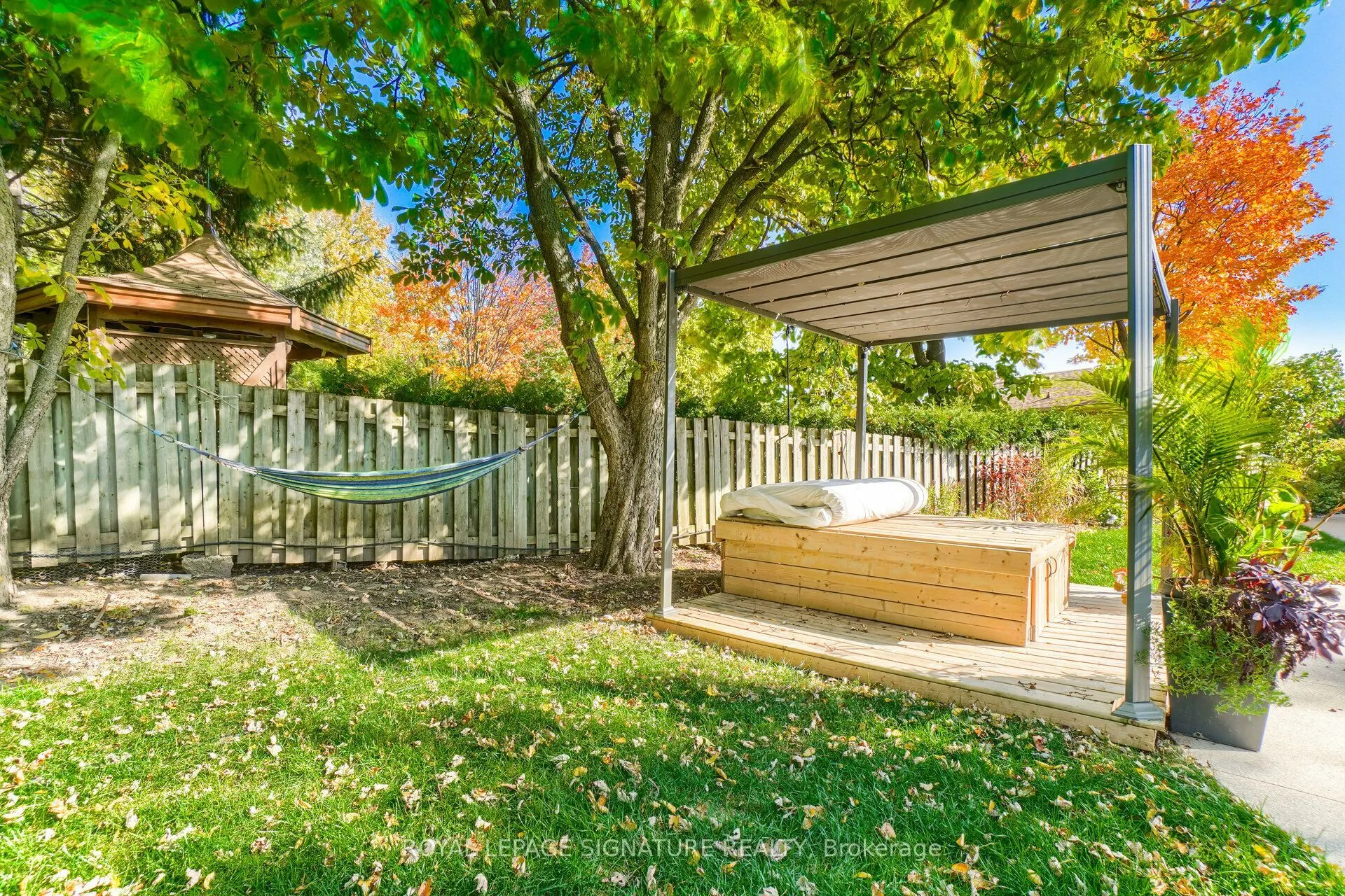 16 Bairstow Crescent