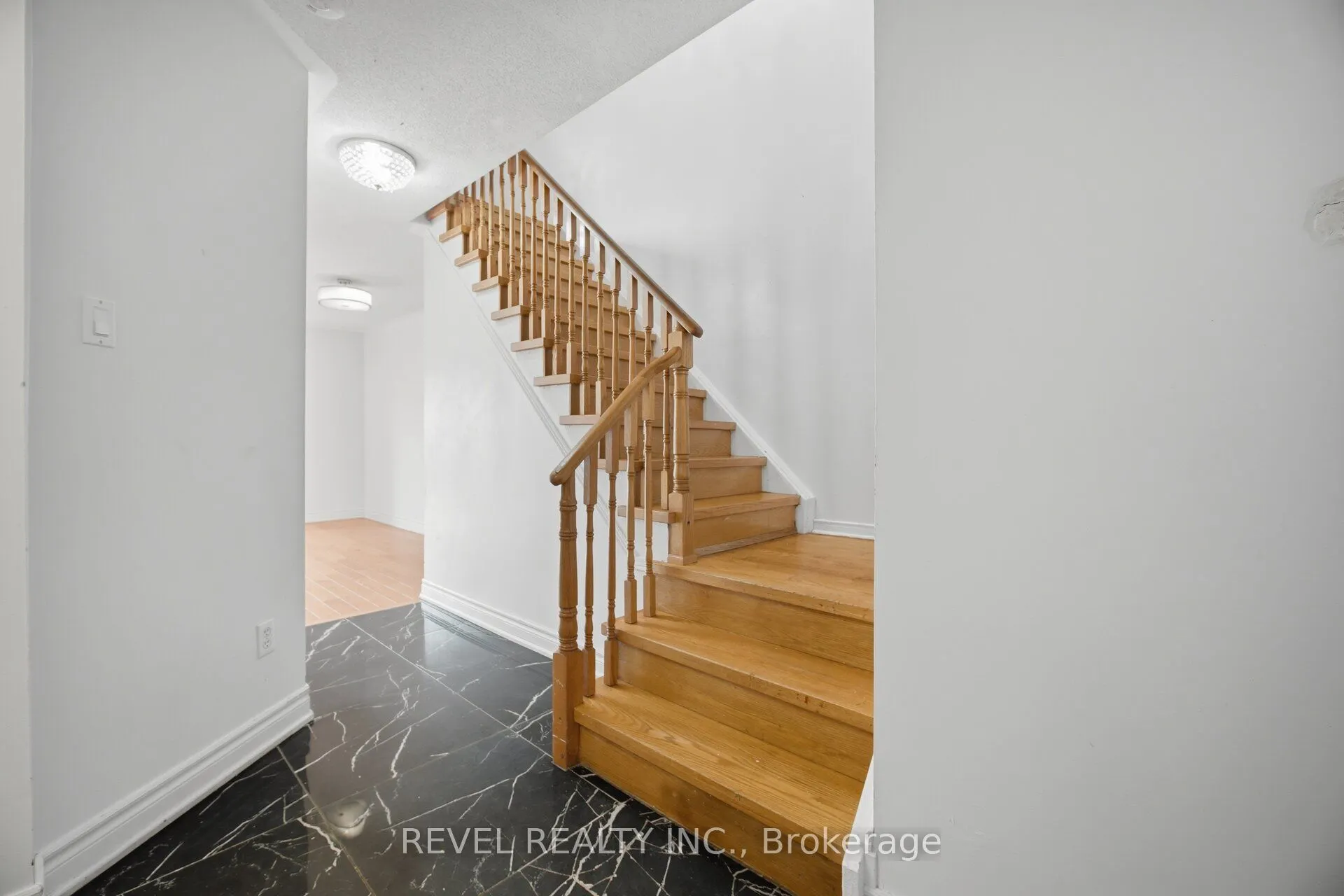 5633 Cortina Crescent