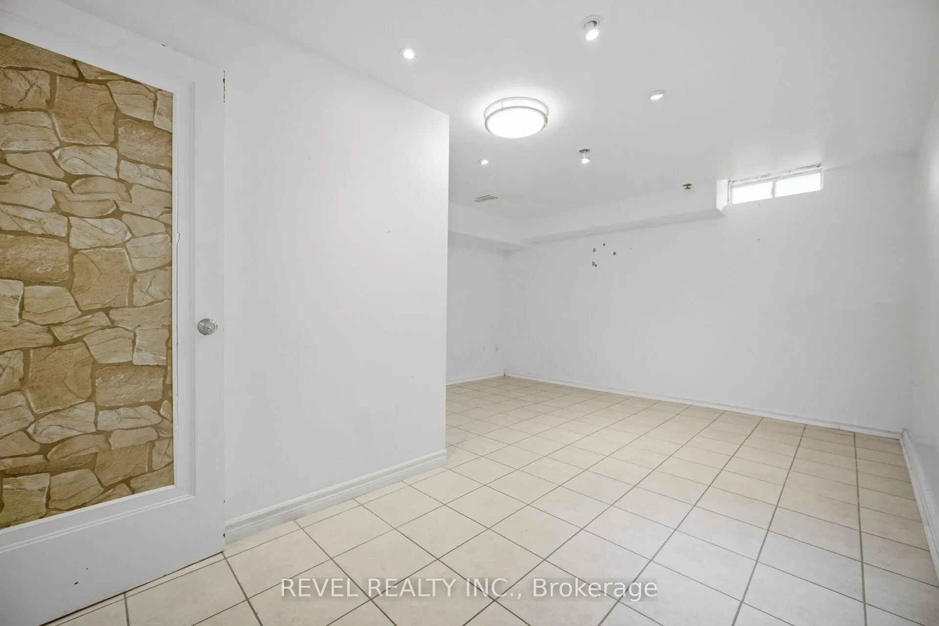5633 Cortina Crescent