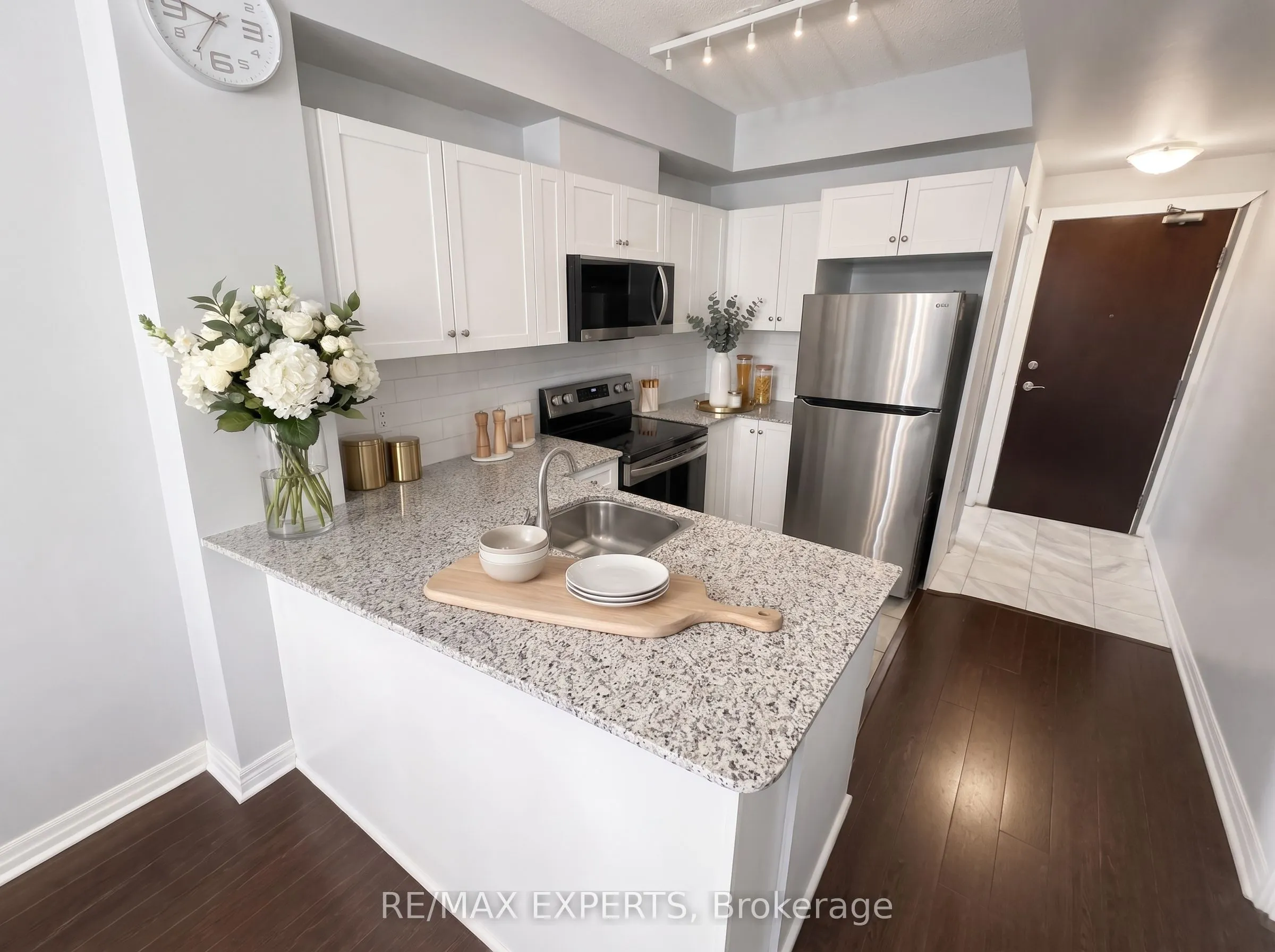 1359 Rathburn Road #209