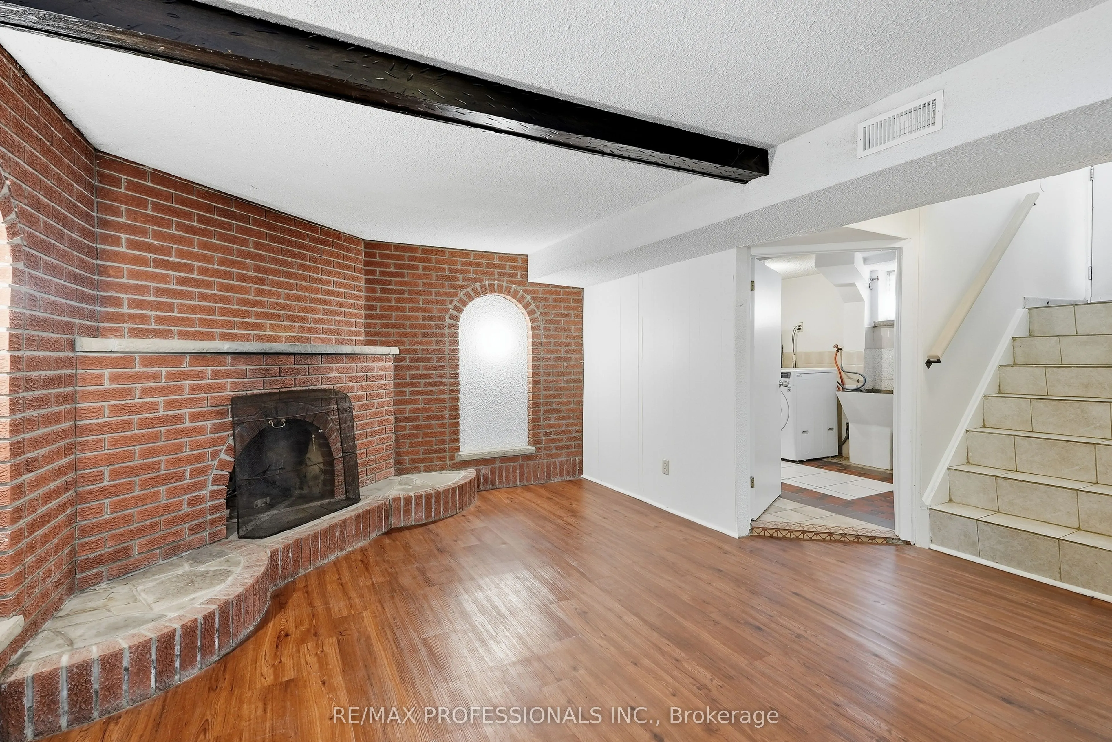 111 Wesley Street