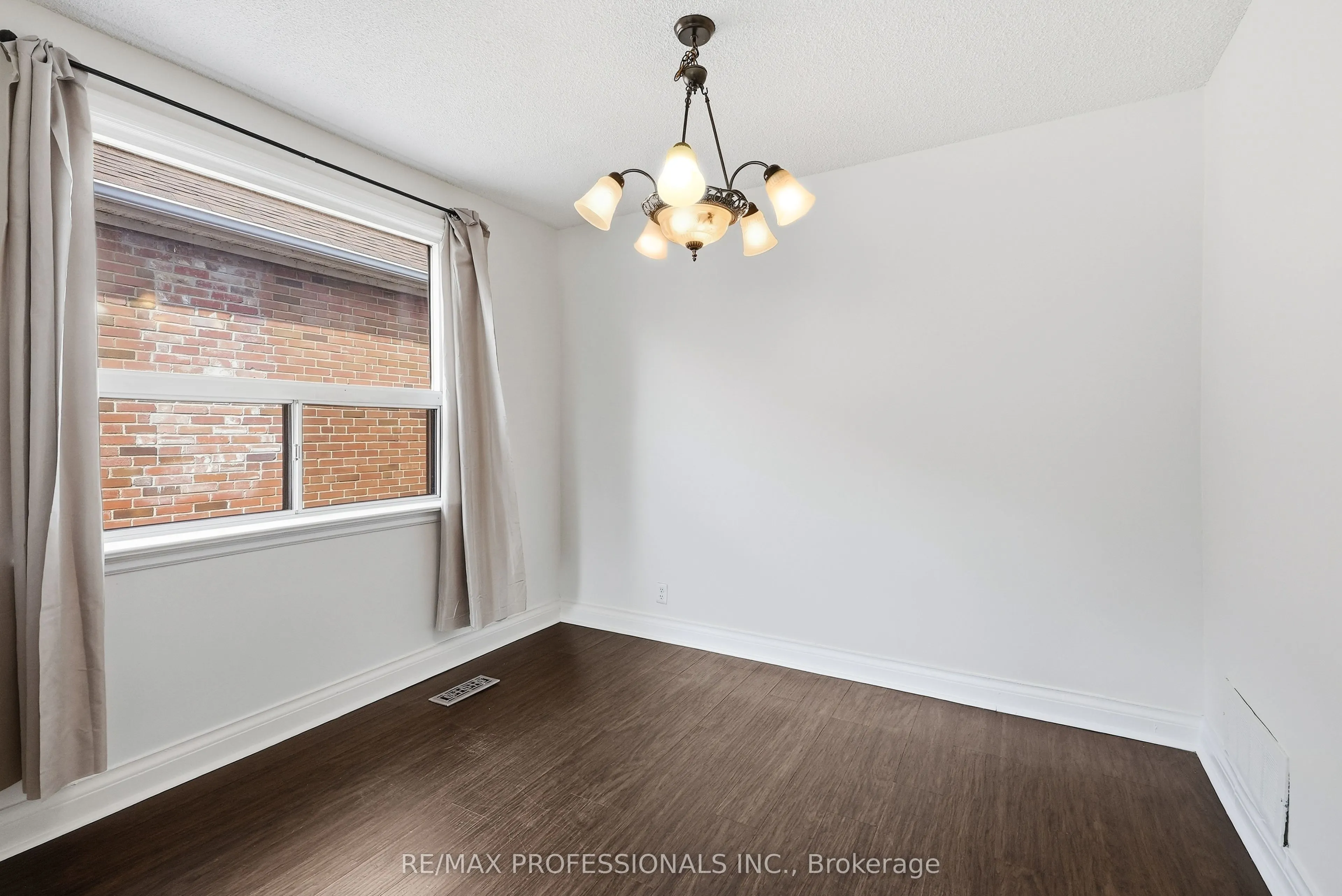 111 Wesley Street