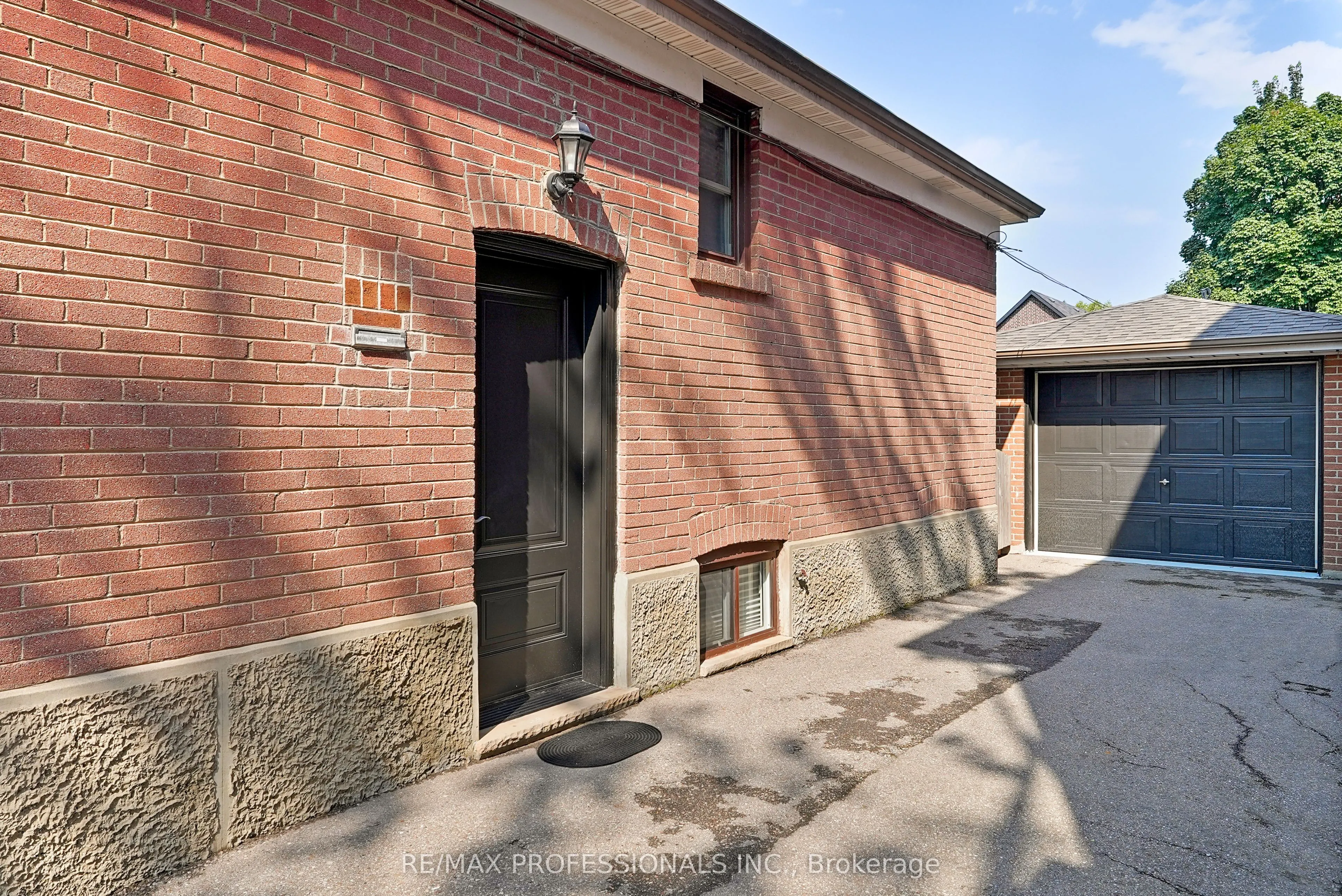 111 Wesley Street
