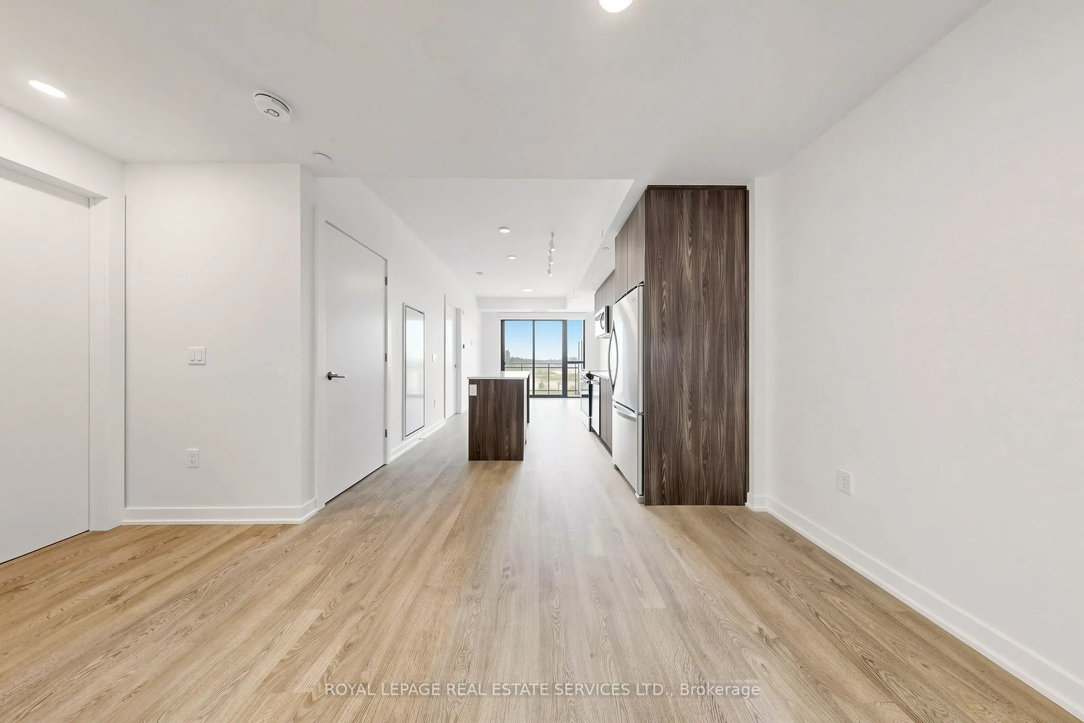 740 Whitlock Avenue #405