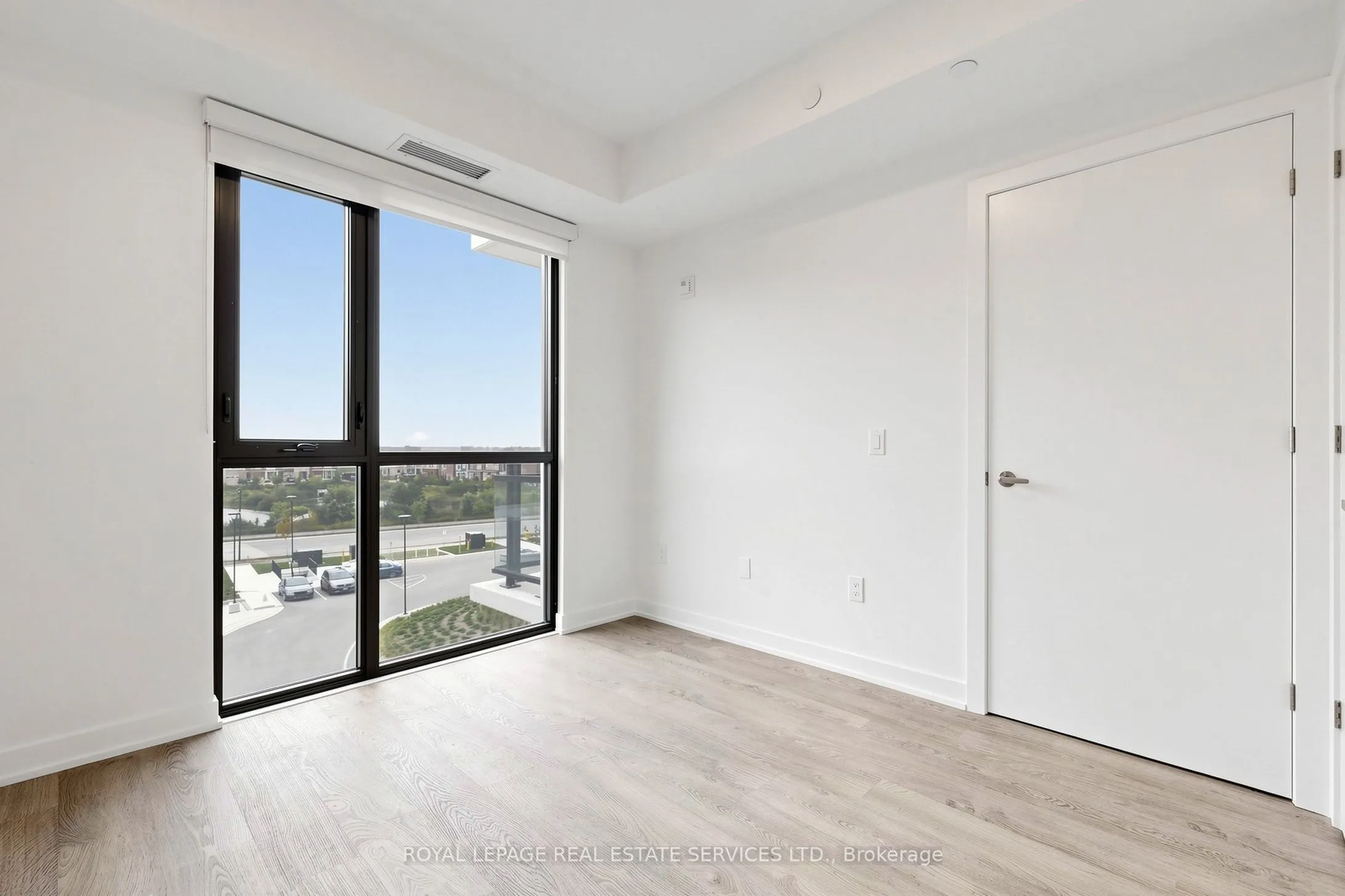 740 Whitlock Avenue #405