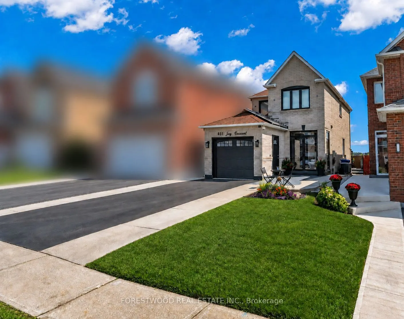 451 Jay Crescent
