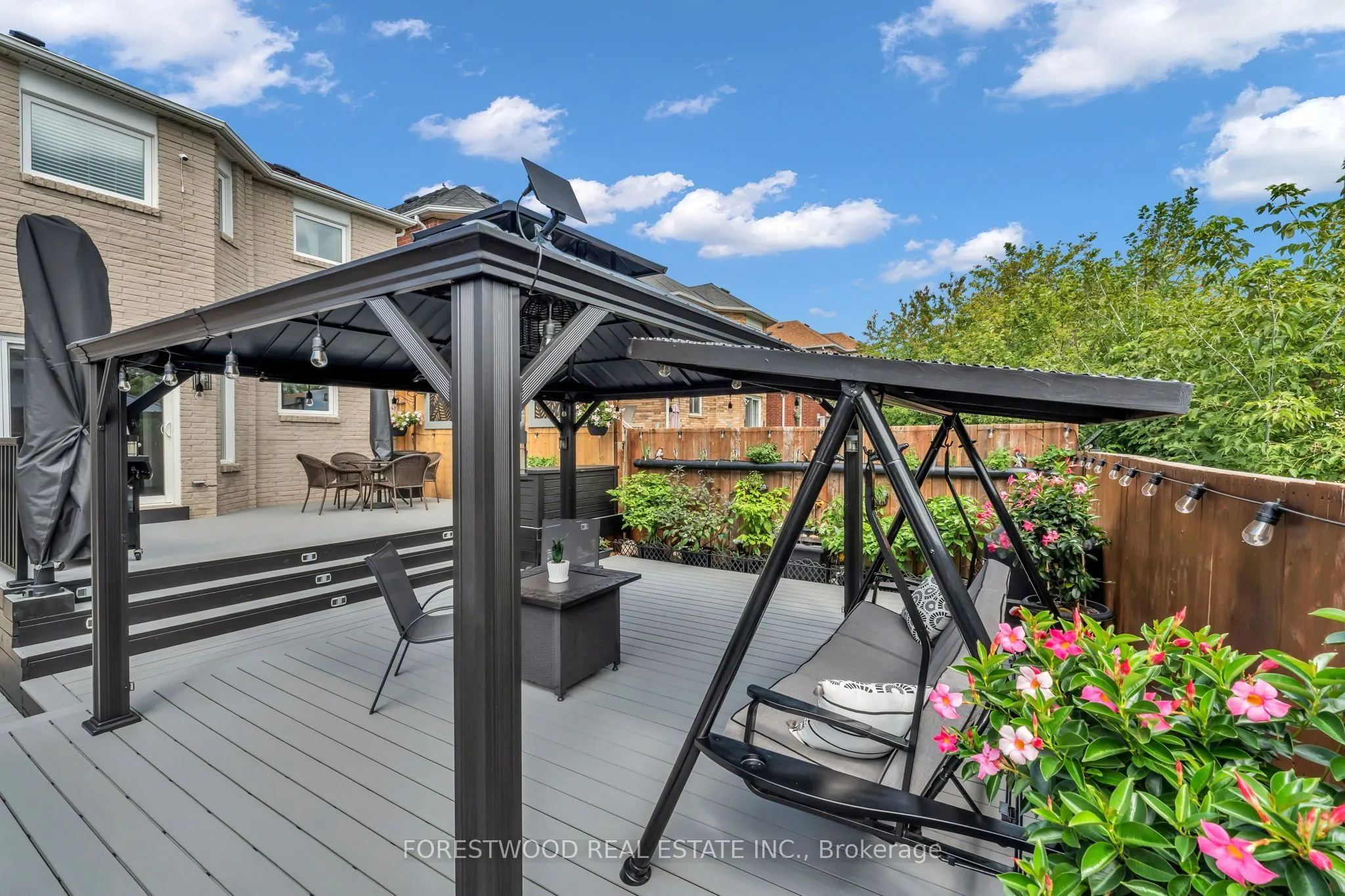 451 Jay Crescent
