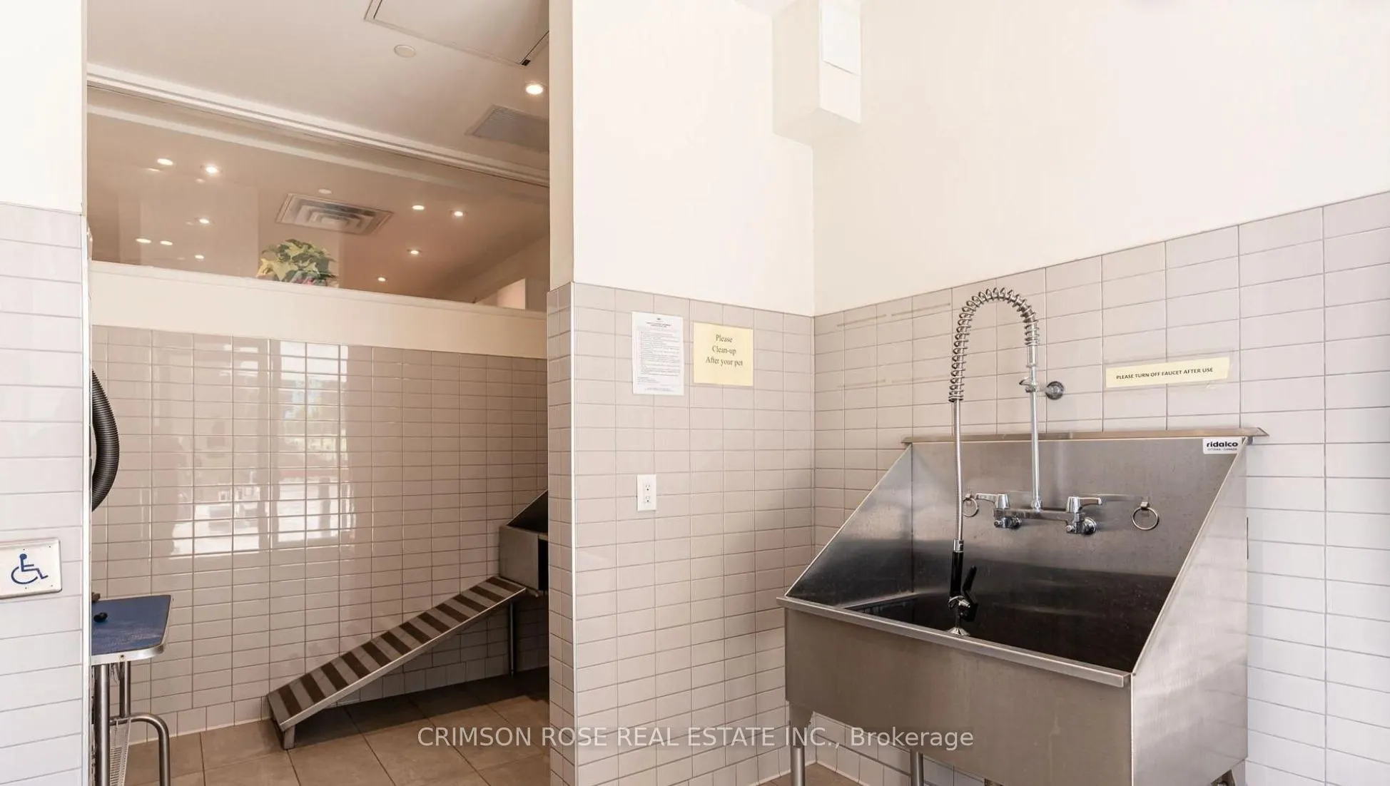 1830 Bloor Street W #335
