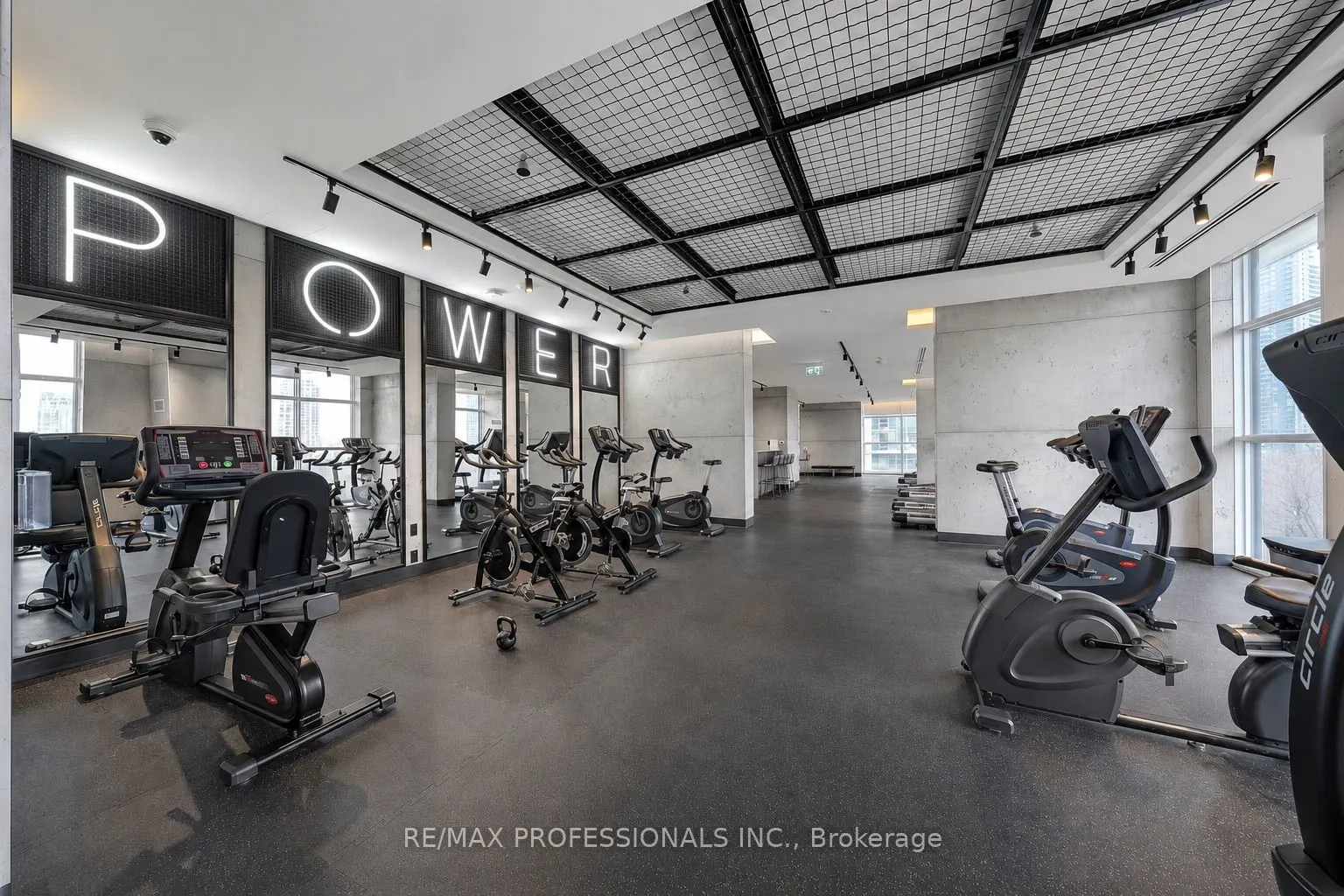 251 Manitoba Street #504